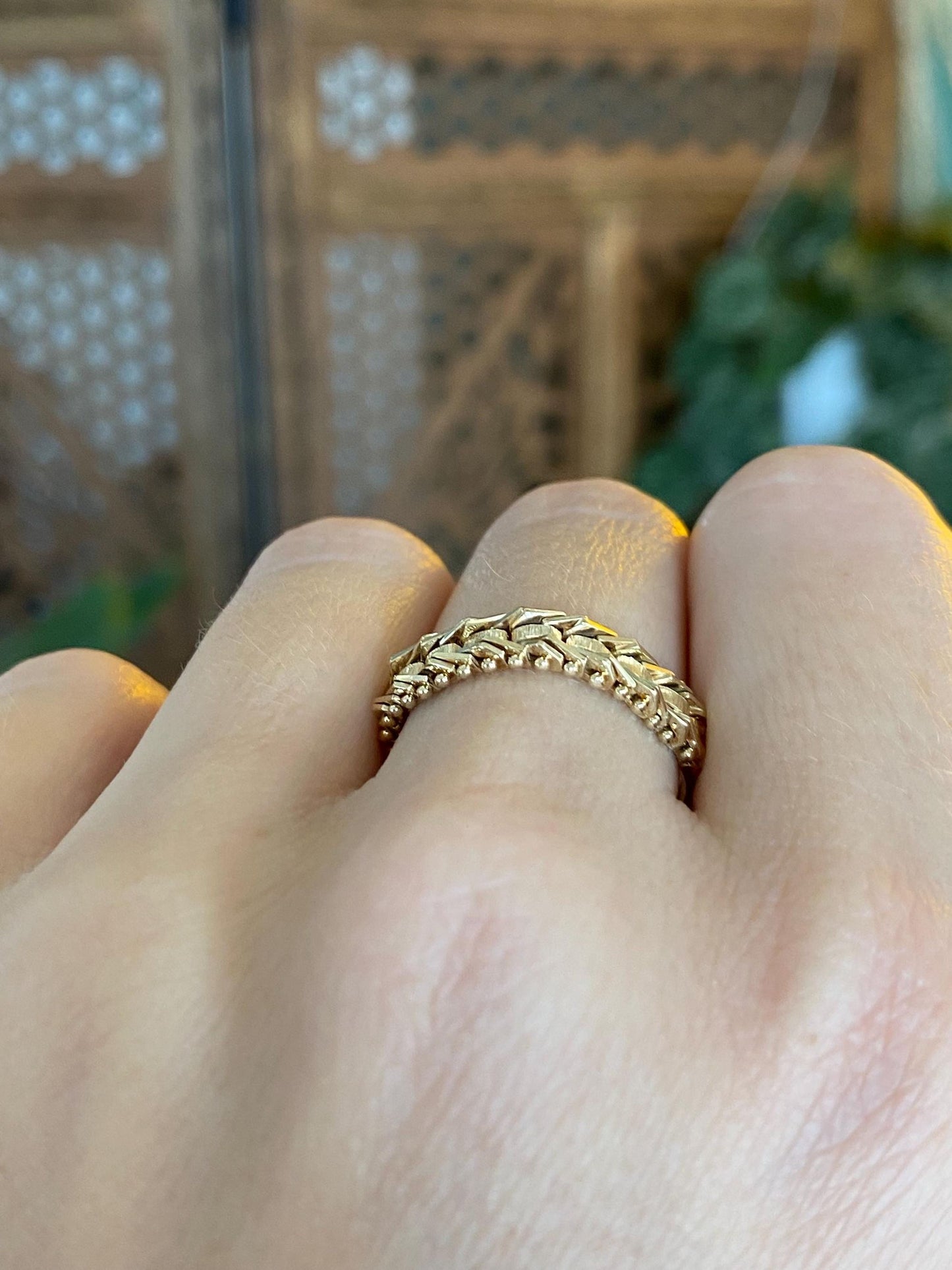 Vintage Solid 14k Yellow Gold Chain Mesh Ring Band - Size 8.75