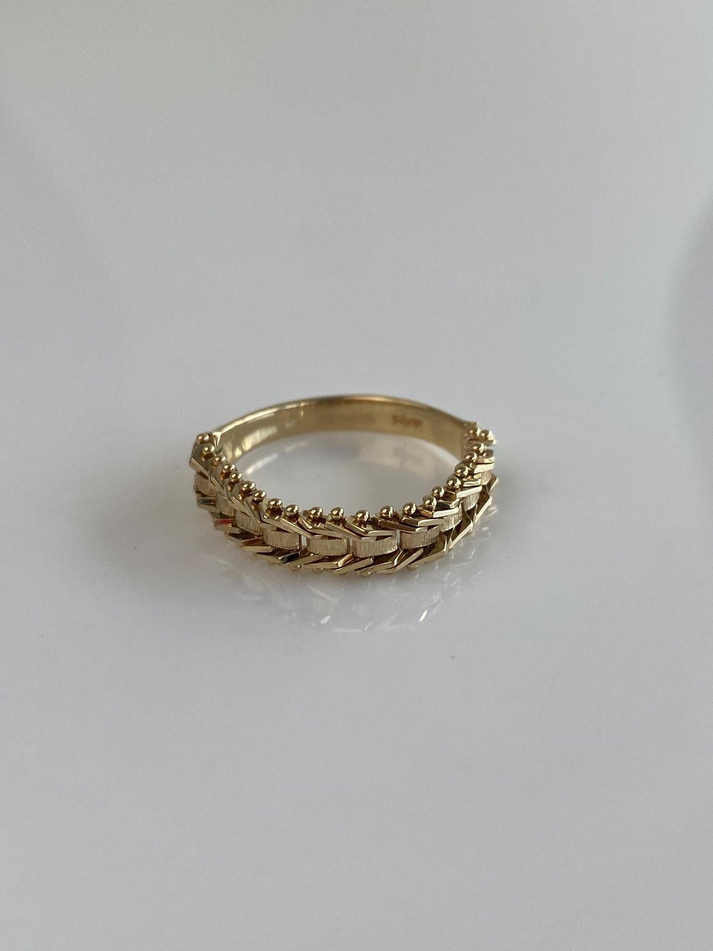 Vintage Solid 14k Yellow Gold Chain Mesh Ring Band - Size 8.75