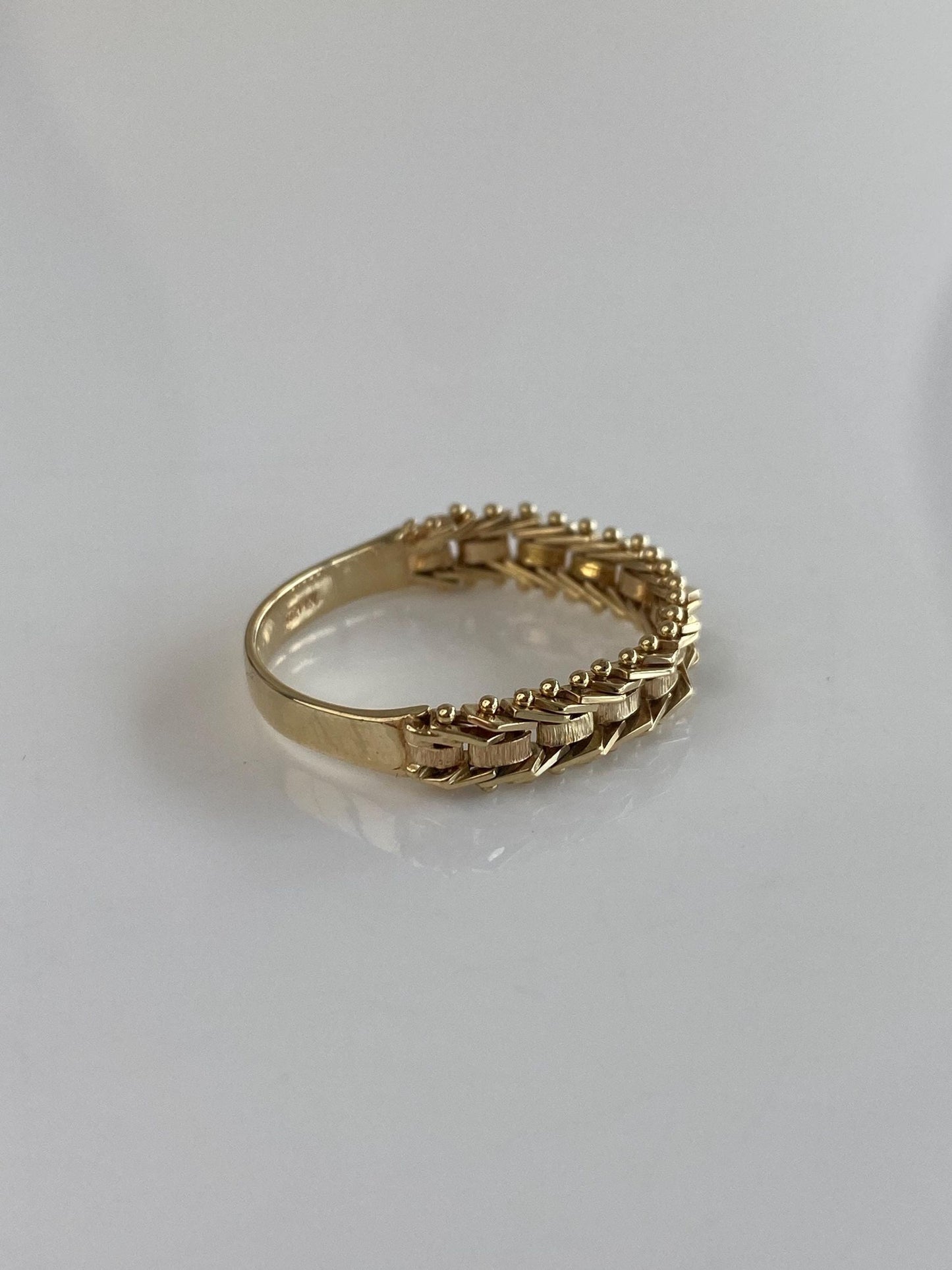 Vintage Solid 14k Yellow Gold Chain Mesh Ring Band - Size 8.75