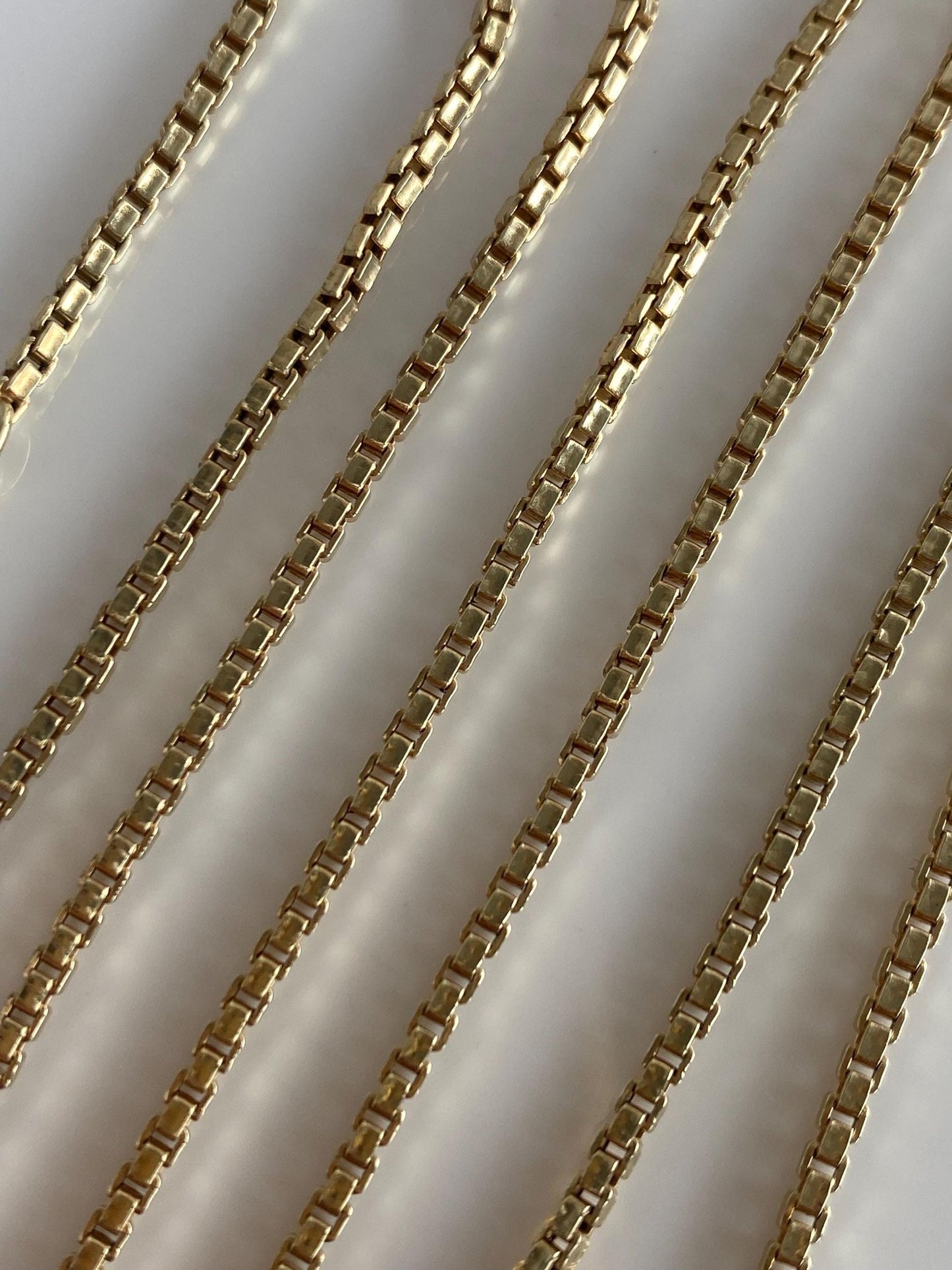 Vintage Solid 14k Yellow Gold Chunky Box Chain Necklace - 22 inches