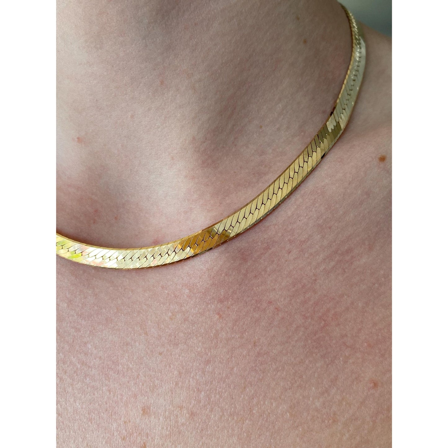 Vintage Solid 14k Yellow Gold Herringbone Chain Necklace - 16.25 inches