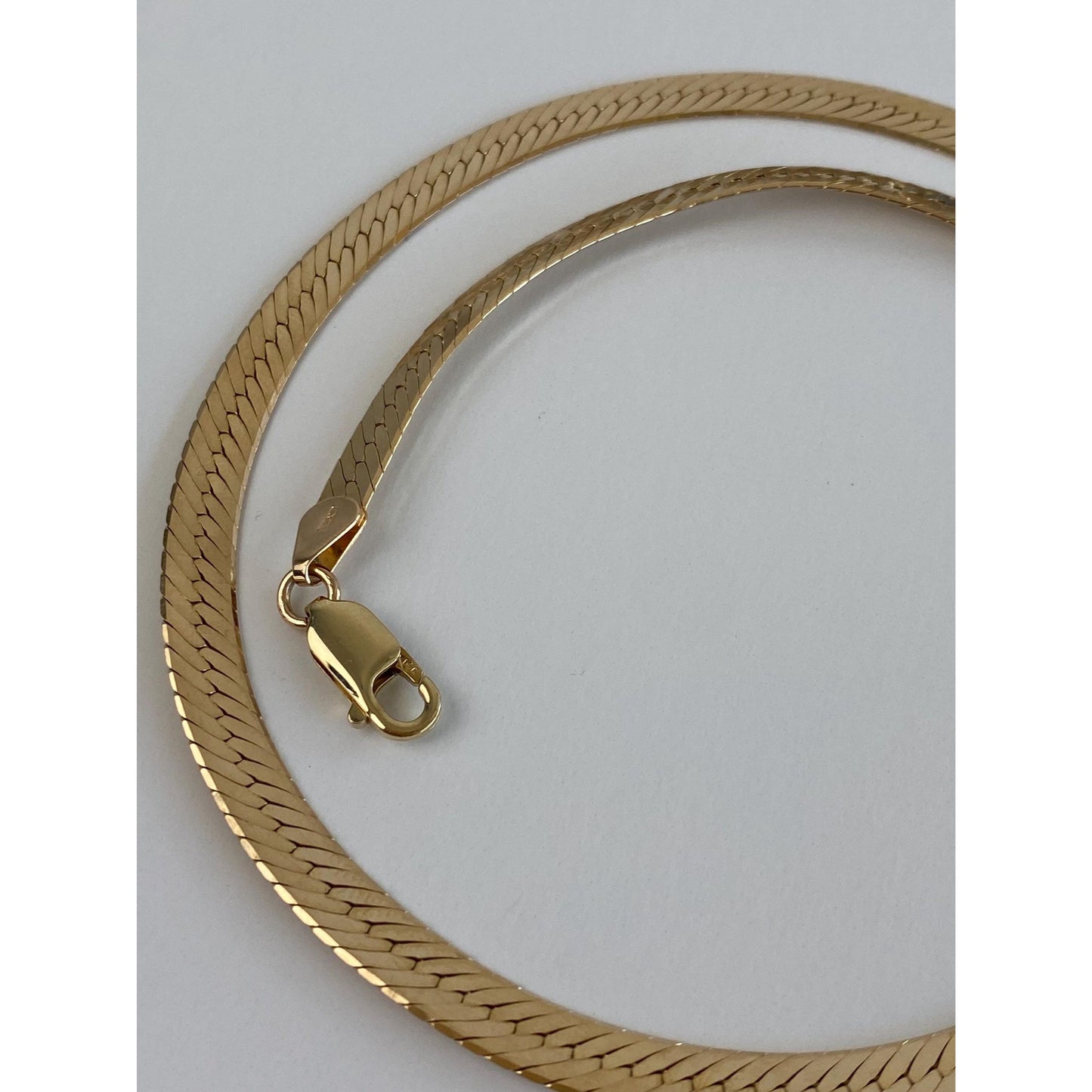 Vintage Solid 14k Yellow Gold Herringbone Chain Necklace - 16.25 inches