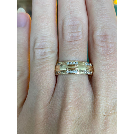 Solid 14k Yellow Gold Cubic Zirconia Lined Ring Band - Size 8.75