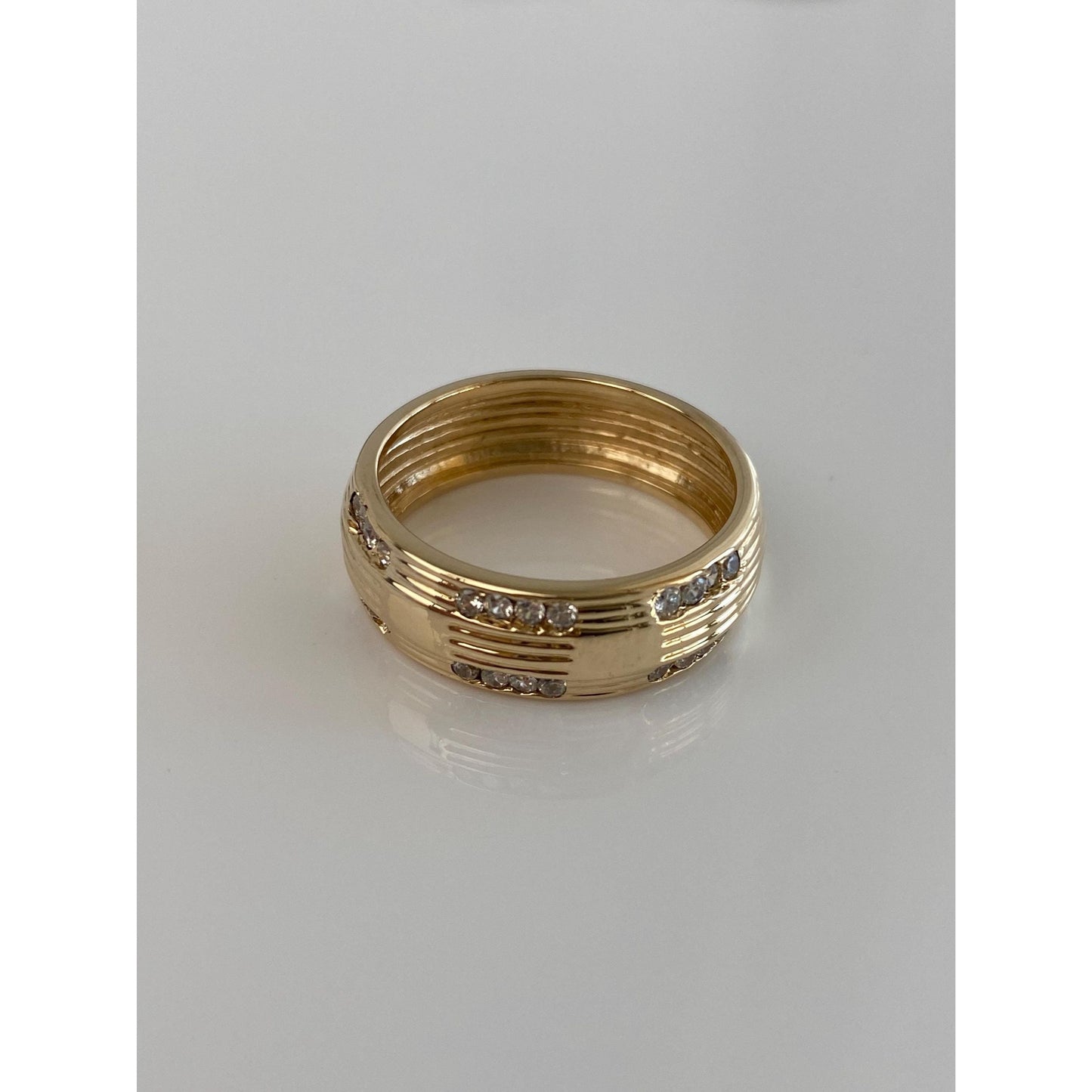 Solid 14k Yellow Gold Cubic Zirconia Lined Ring Band - Size 8.75