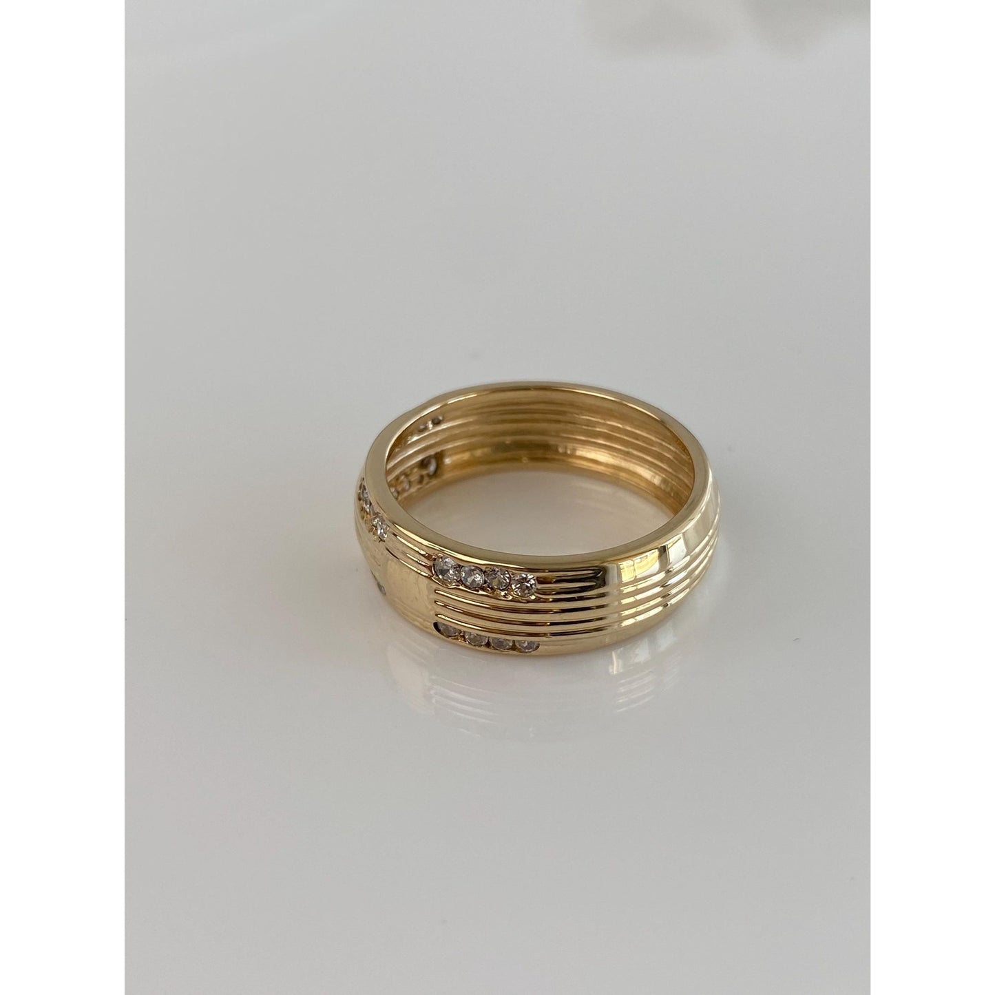 Solid 14k Yellow Gold Cubic Zirconia Lined Ring Band - Size 8.75