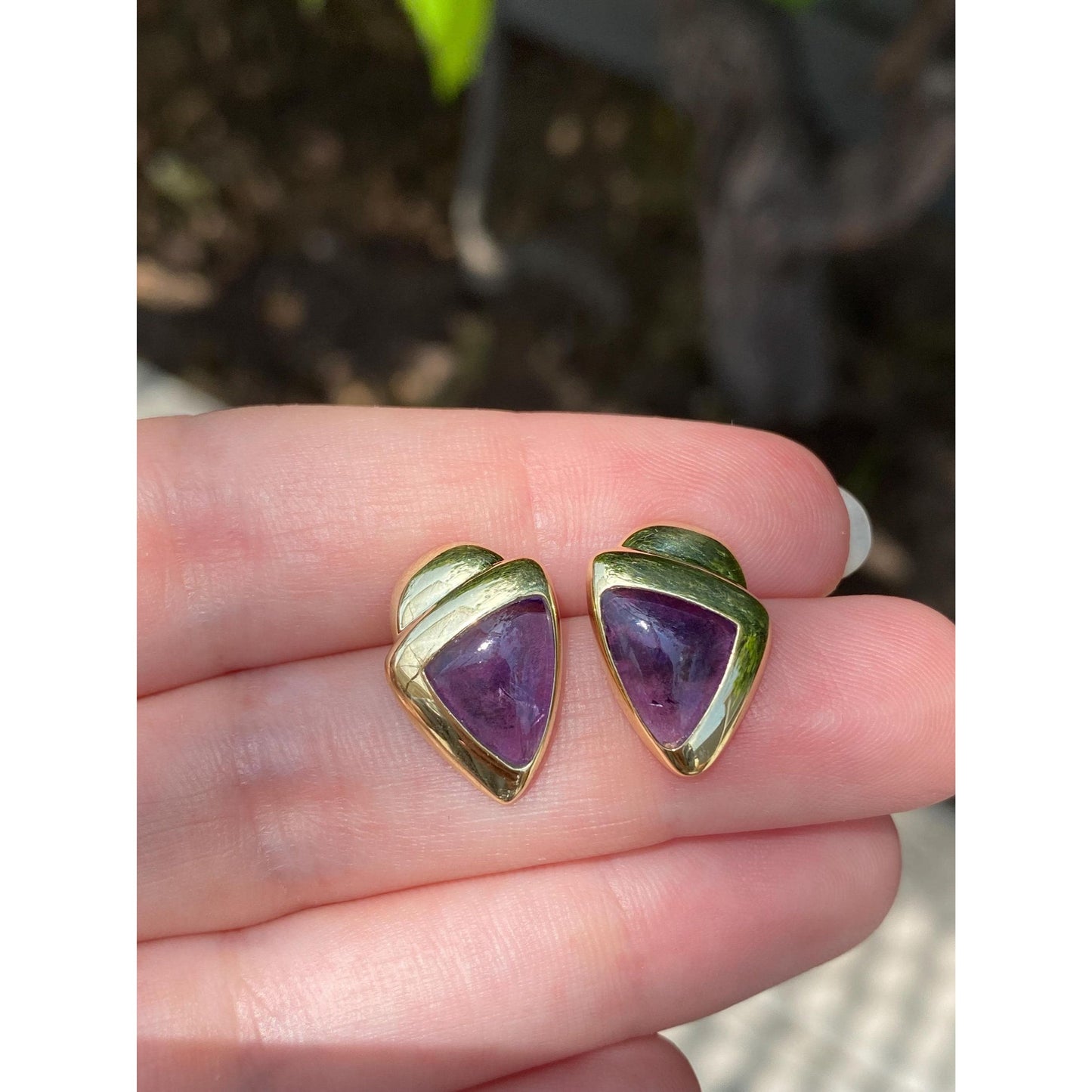 Vintage Solid 14k Yellow Gold Amethyst Stud Earrings