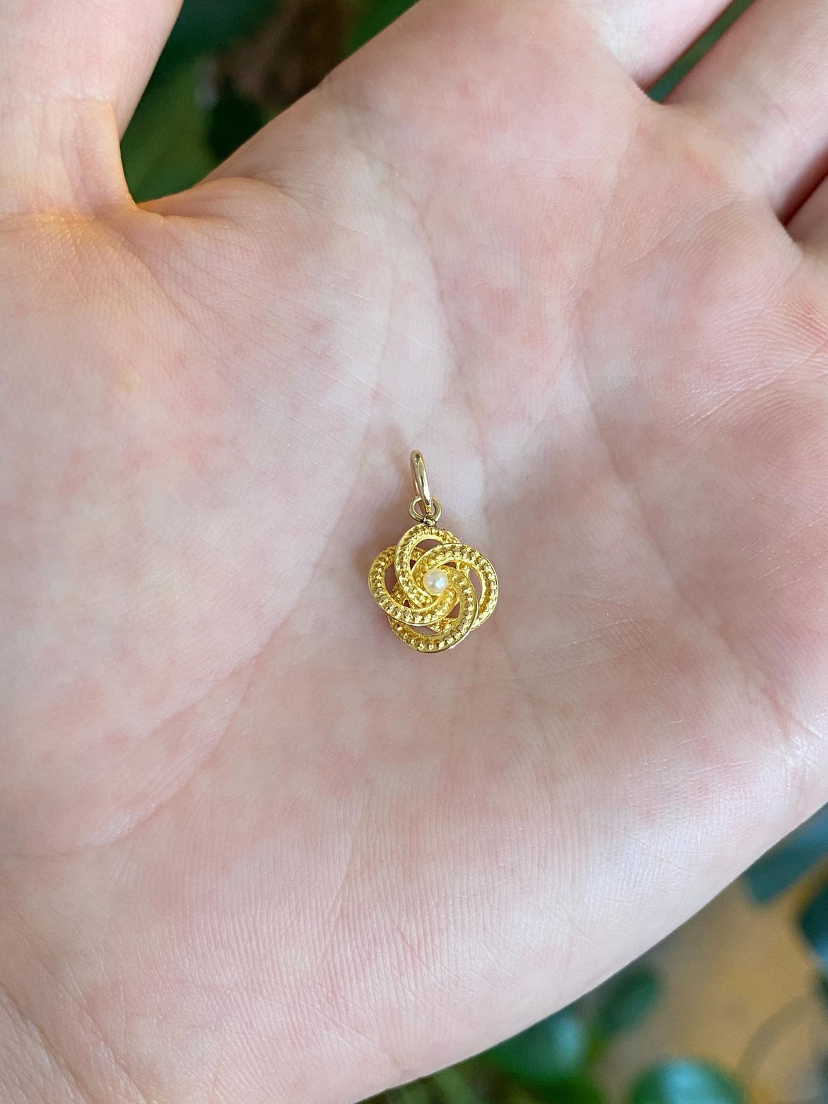 Vintage Solid 21k Yellow Gold Seed Pearl Designed Knot Stick Pin Conversion Charm