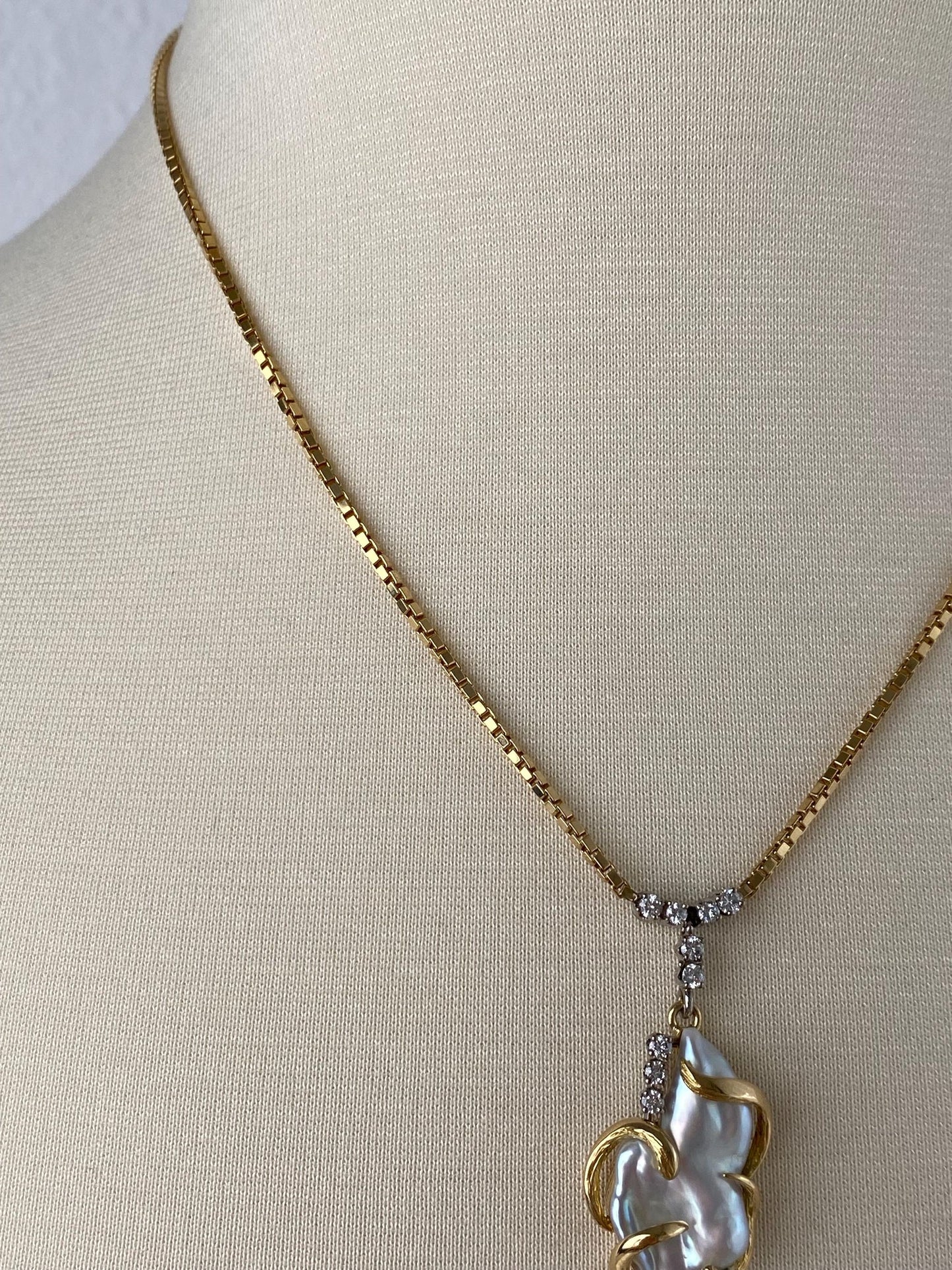Vintage Solid 18k Yellow Gold Diamond Free Form Pearl Box Chain Necklace - 18.5 inches