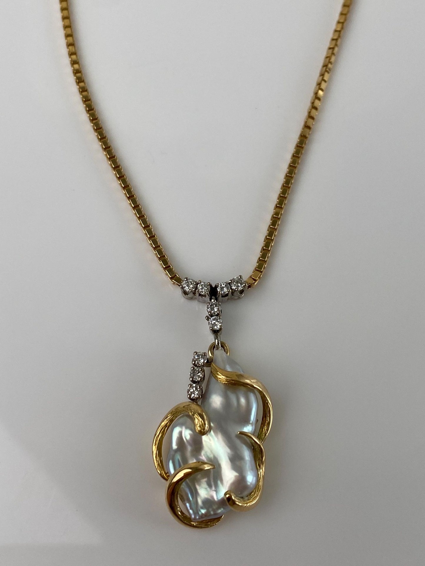 Vintage Solid 18k Yellow Gold Diamond Free Form Pearl Box Chain Necklace - 18.5 inches