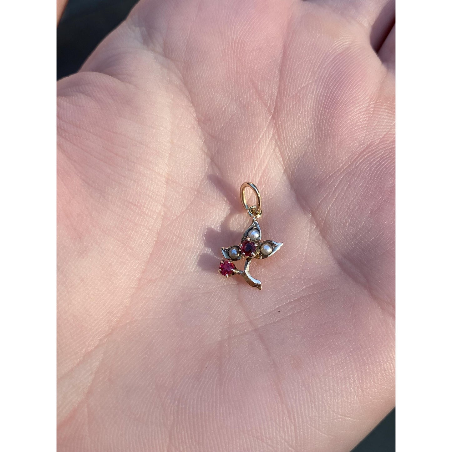 Vintage Solid 10k Yellow Gold Red Cubic Zirconia Seed Pearl Flower Charm