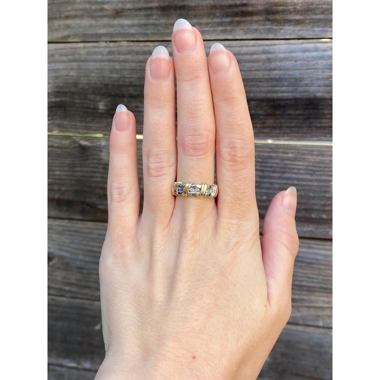 Vintage Solid 14k White & Yellow Gold Diamond Ring Band - Size 7.25