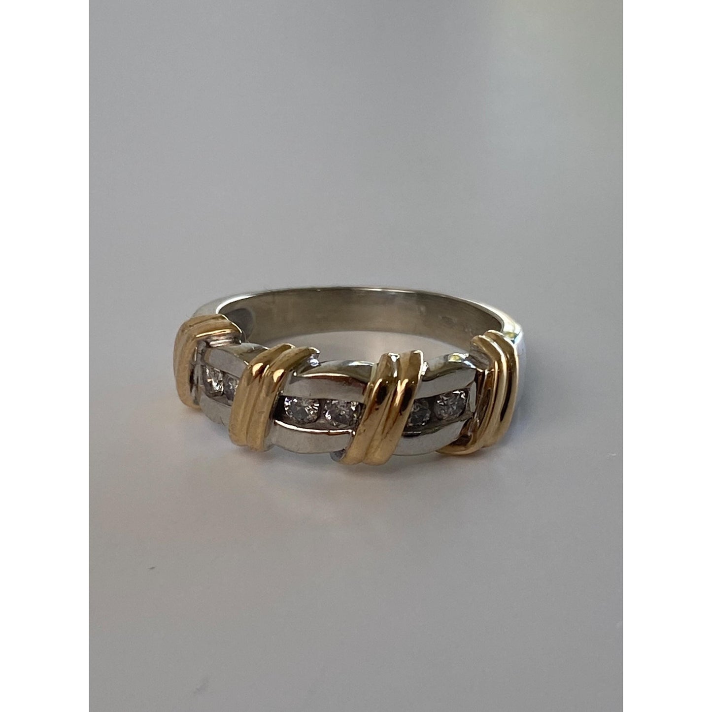 Vintage Solid 14k White & Yellow Gold Diamond Ring Band - Size 7.25