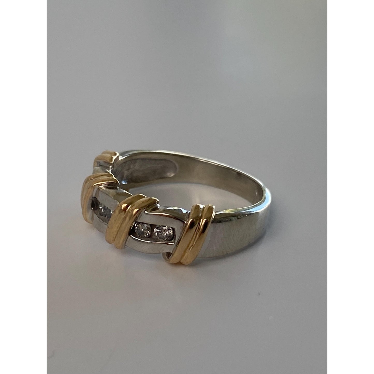 Vintage Solid 14k White & Yellow Gold Diamond Ring Band - Size 7.25