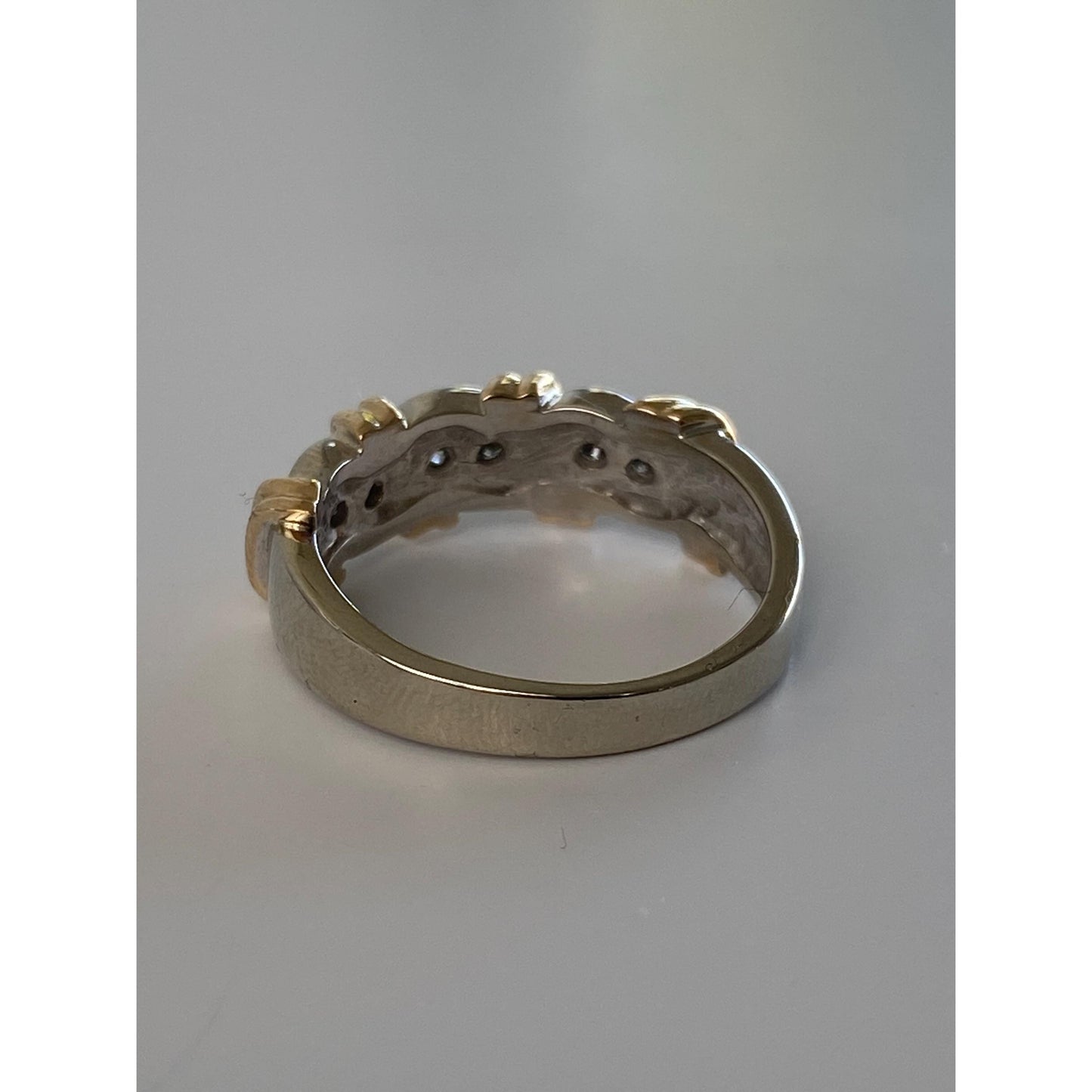 Vintage Solid 14k White & Yellow Gold Diamond Ring Band - Size 7.25