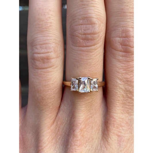 Solid 10k Yellow Gold Clear Cubic Zirconia Row Ring - Size 6.5