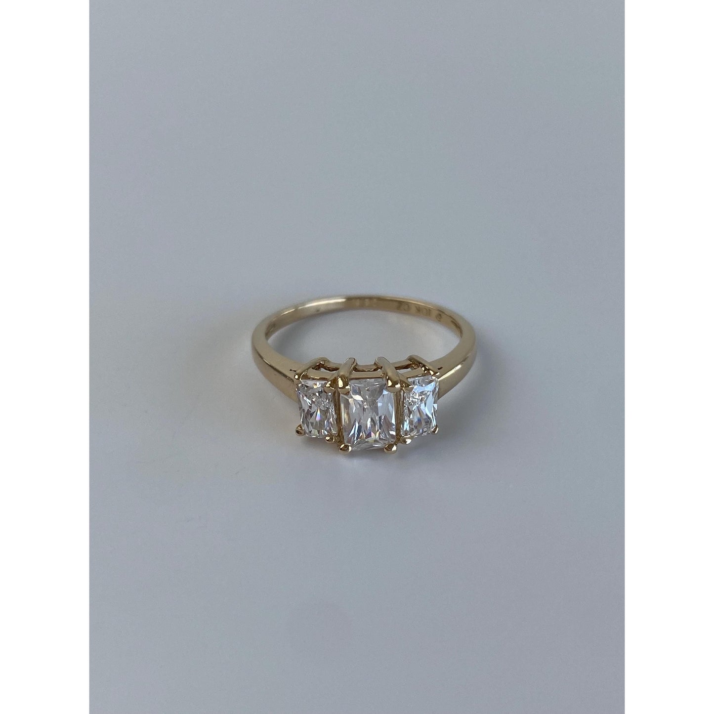 Solid 10k Yellow Gold Clear Cubic Zirconia Row Ring - Size 6.5