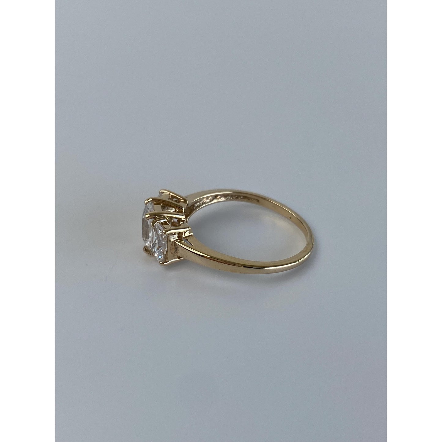 Solid 10k Yellow Gold Clear Cubic Zirconia Row Ring - Size 6.5