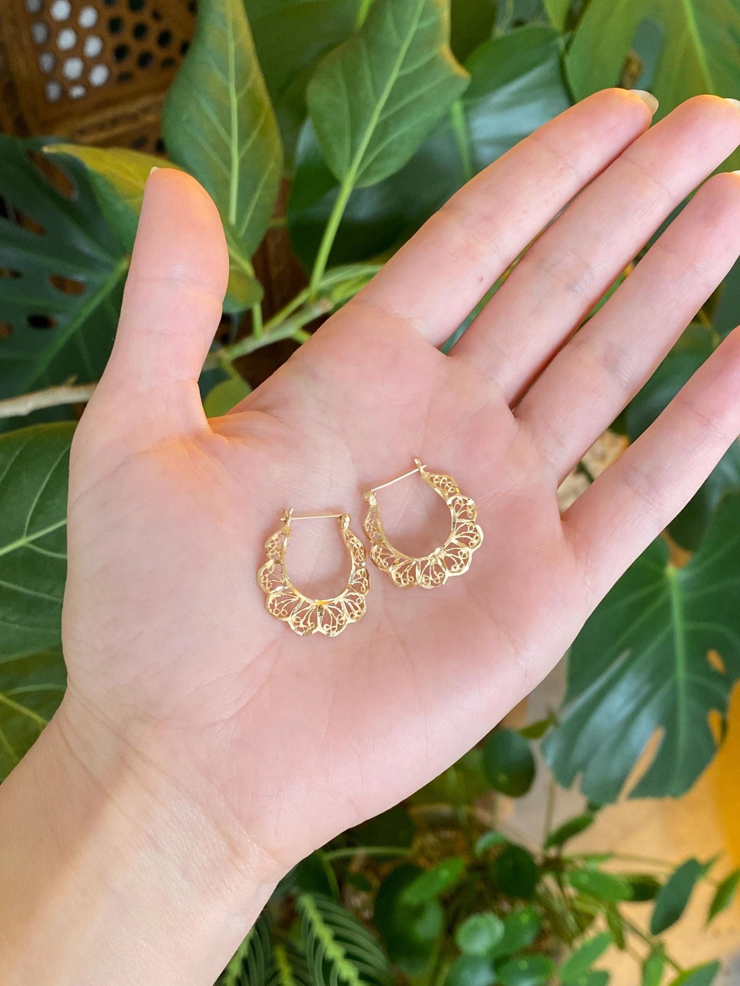 Vintage Solid 14k Yellow Gold Filigree Open Work Hoop Earrings