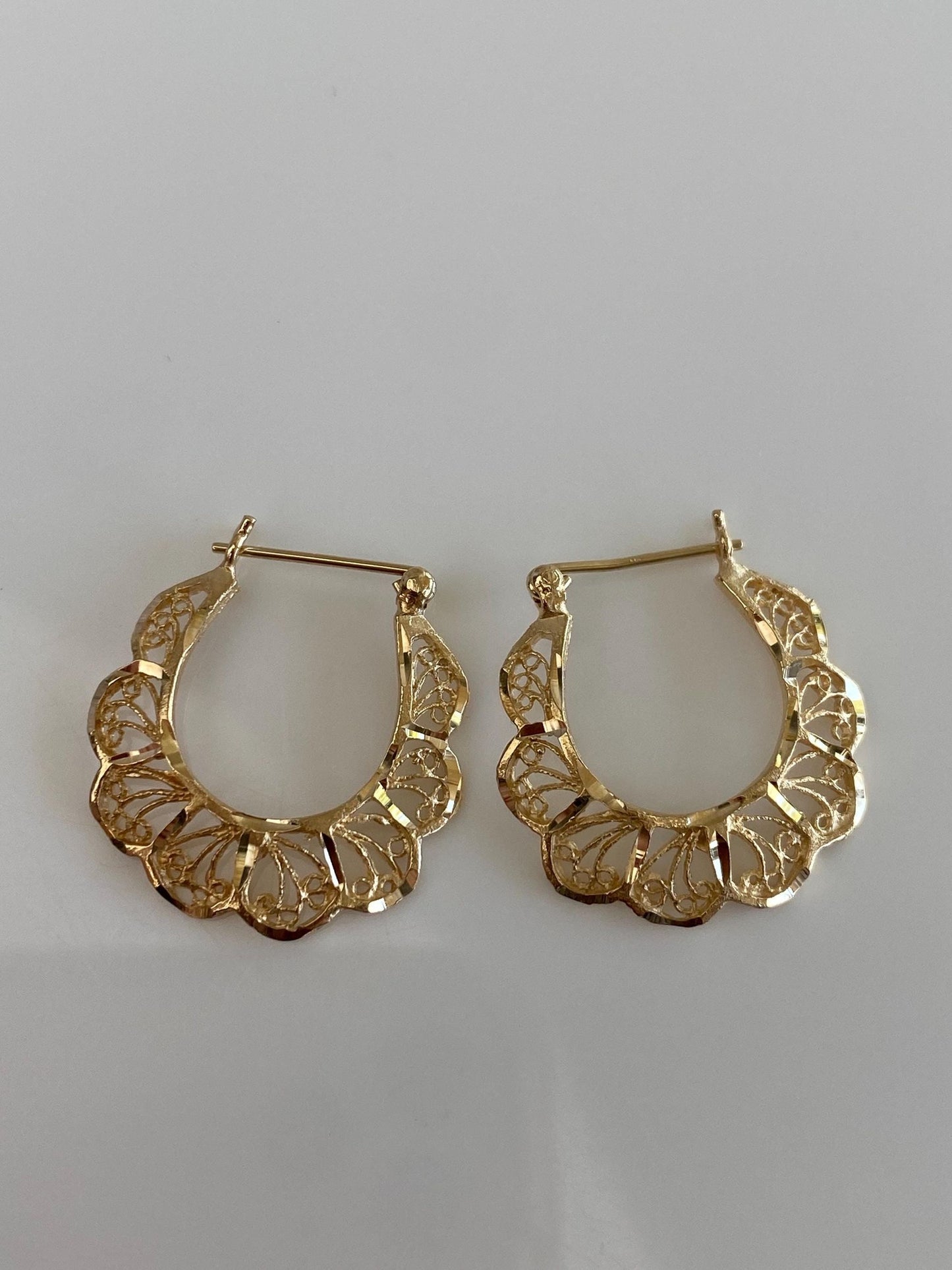 Vintage Solid 14k Yellow Gold Filigree Open Work Hoop Earrings