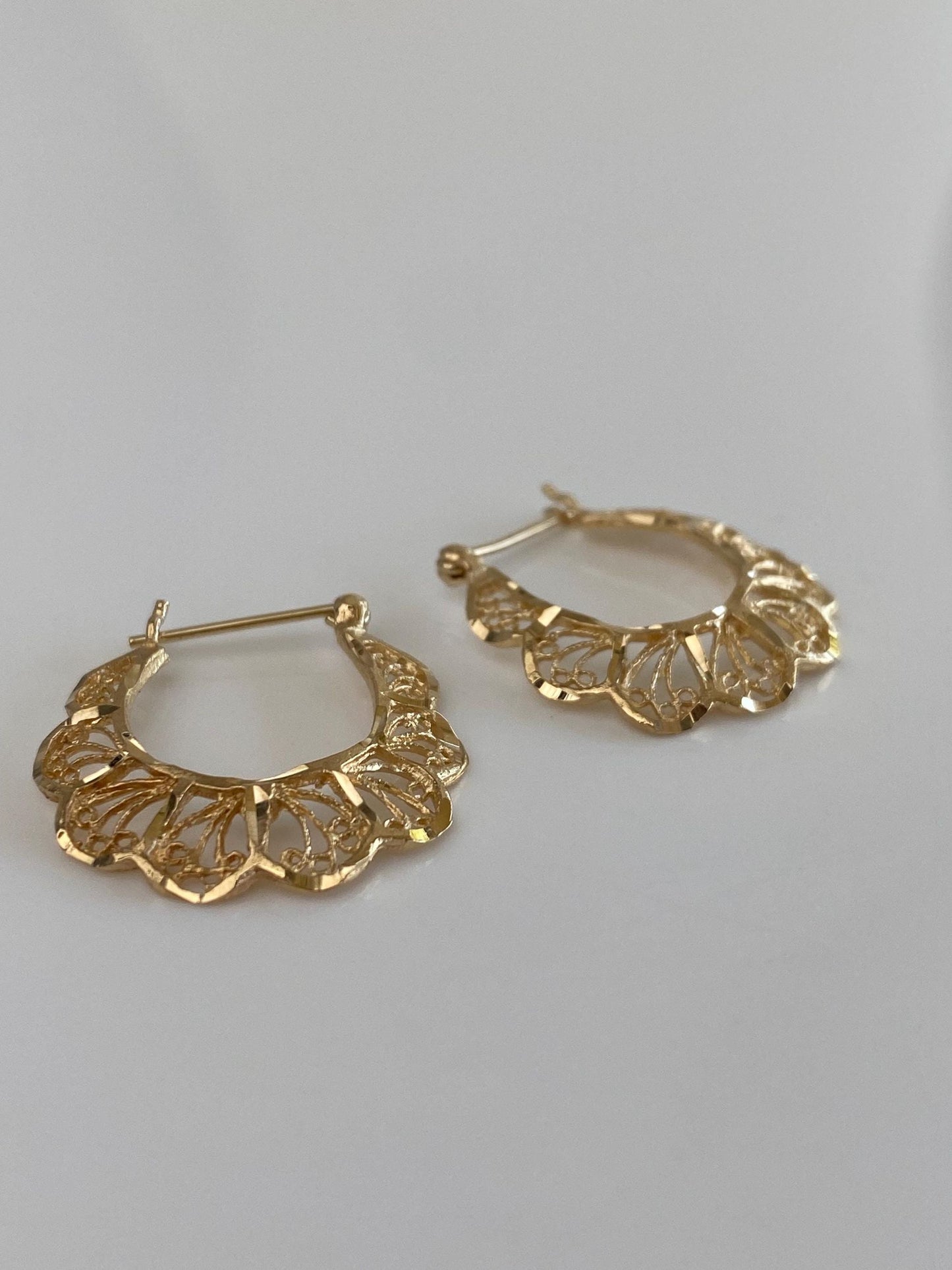 Vintage Solid 14k Yellow Gold Filigree Open Work Hoop Earrings