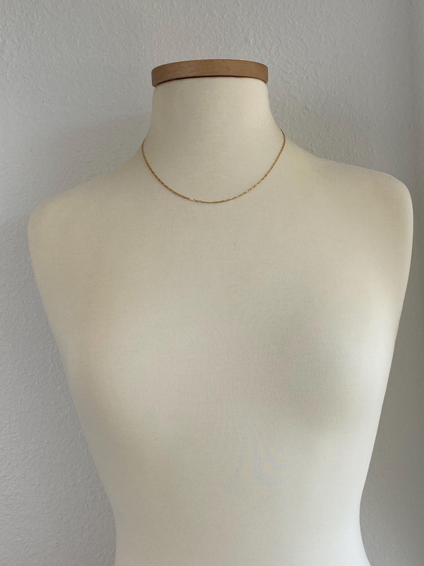 Vintage Solid 14k Yellow Gold Dainty Figaro Chain Necklace - 18.25 inches