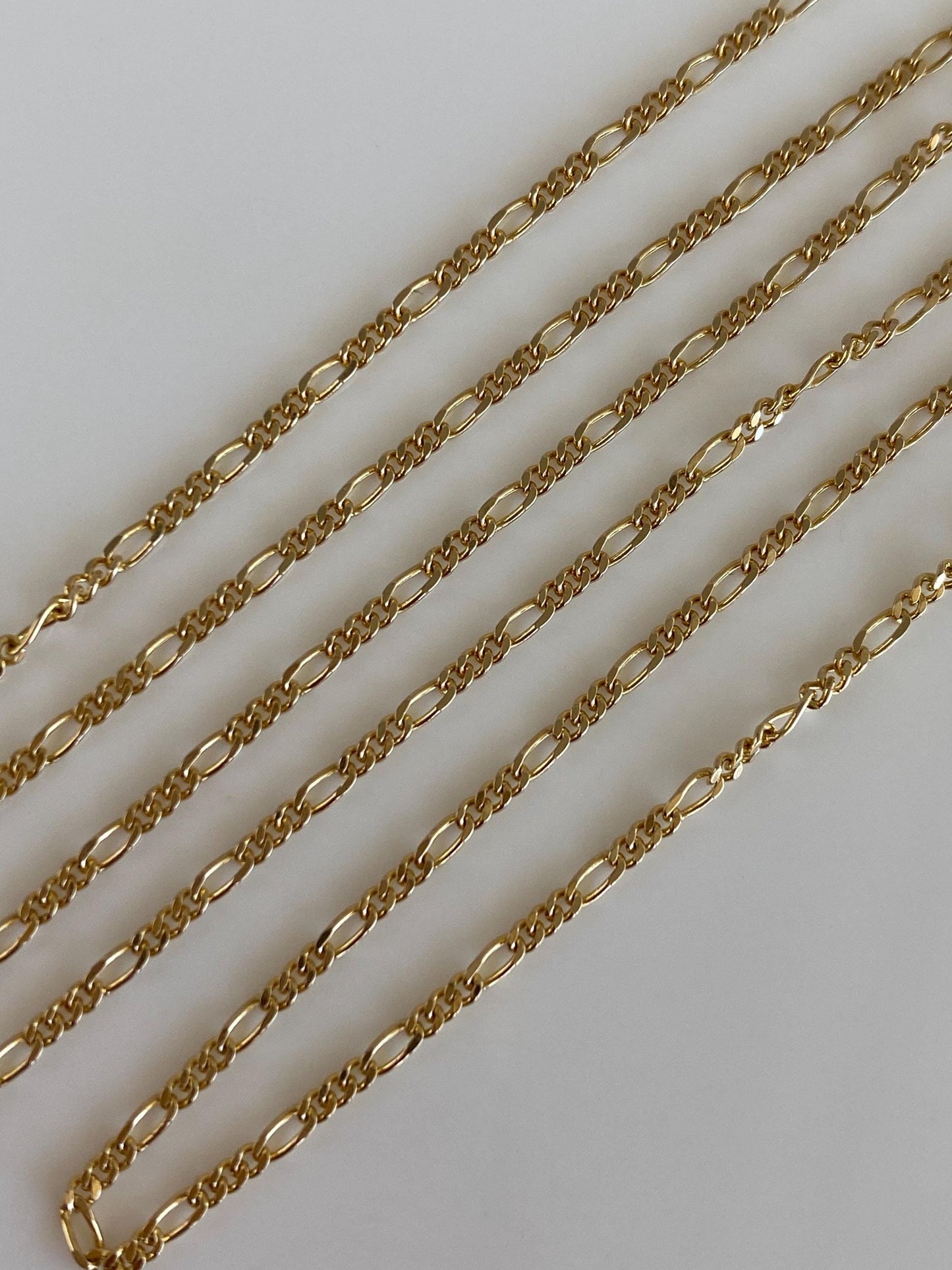 Vintage Solid 14k Yellow Gold Dainty Figaro Chain Necklace - 18.25 inches