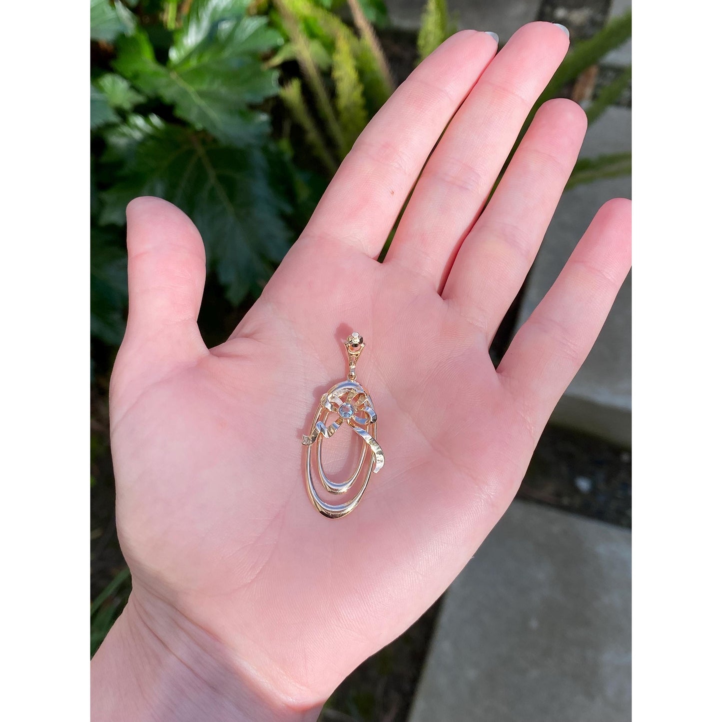 Vintage Solid 10k Yellow Gold Light Blue Cubic Zirconia Bow Charm