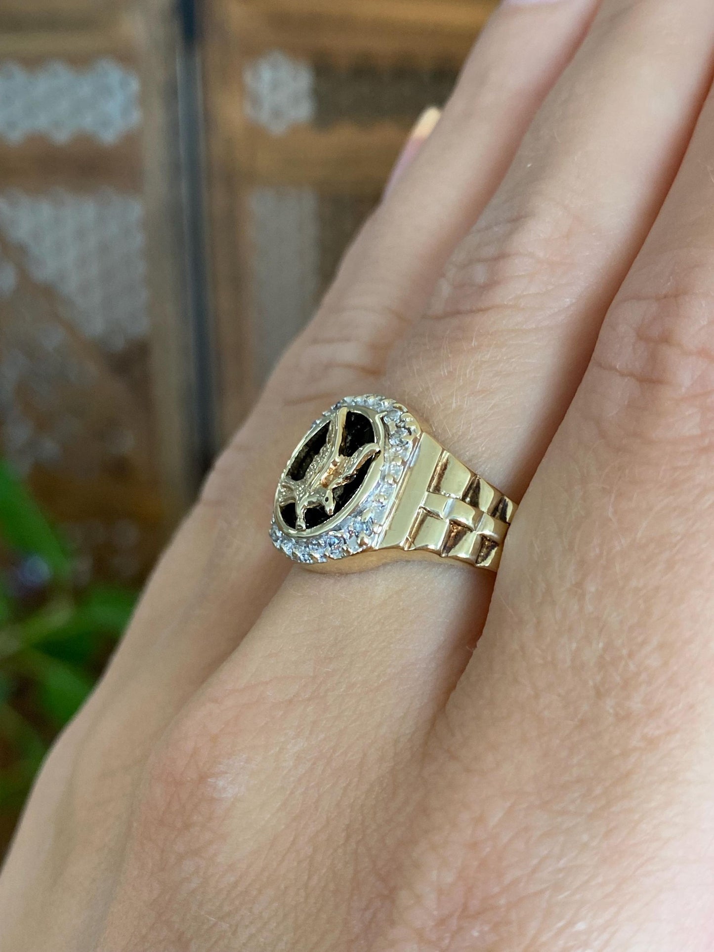 Vintage Solid 10k Yellow Gold Black Onyx Clear Cubic Zirconia Eagle Designed Ring - Size 8.5