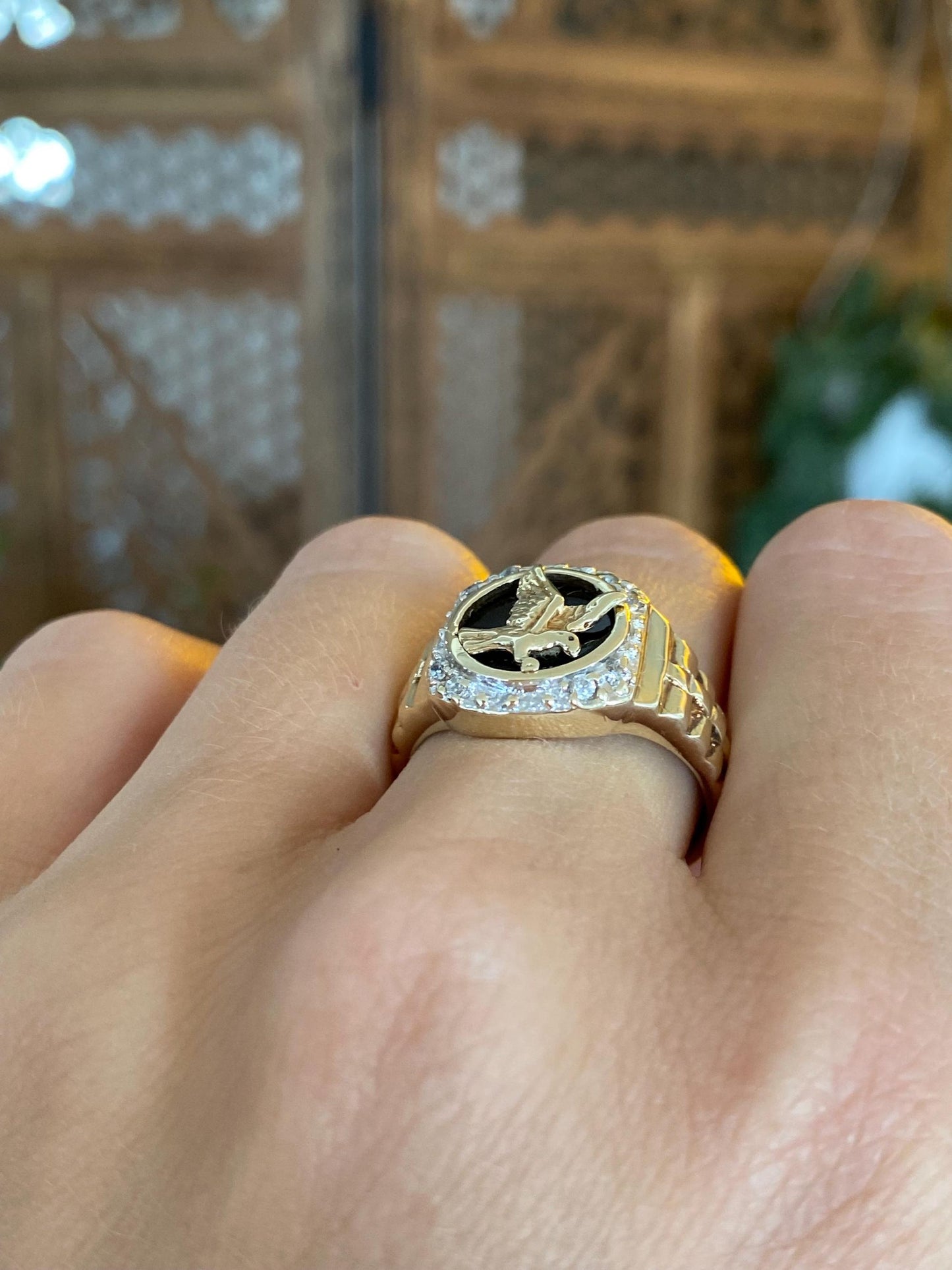 Vintage Solid 10k Yellow Gold Black Onyx Clear Cubic Zirconia Eagle Designed Ring - Size 8.5