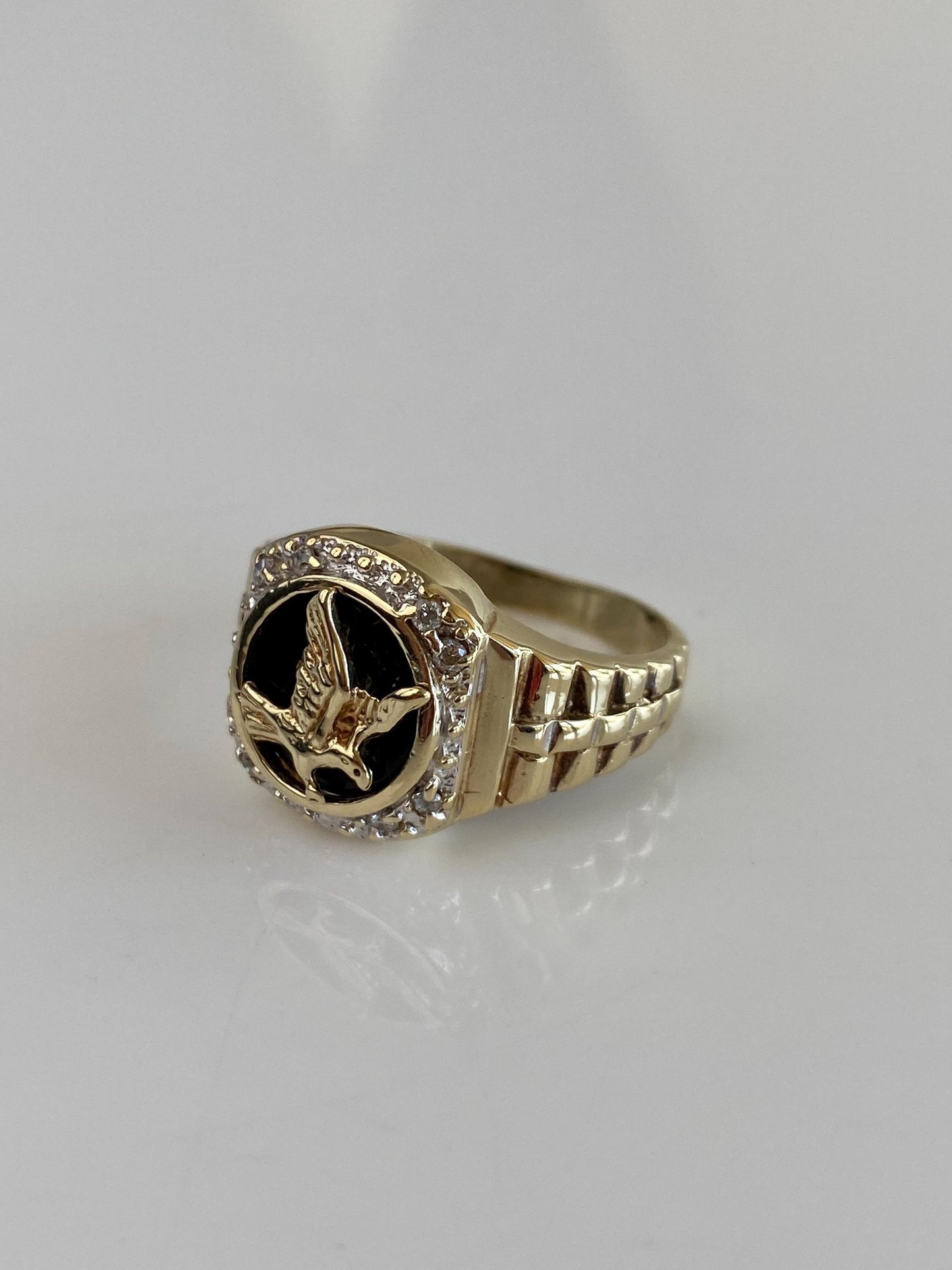 Vintage Solid 10k Yellow Gold Black Onyx Clear Cubic Zirconia Eagle Designed Ring - Size 8.5