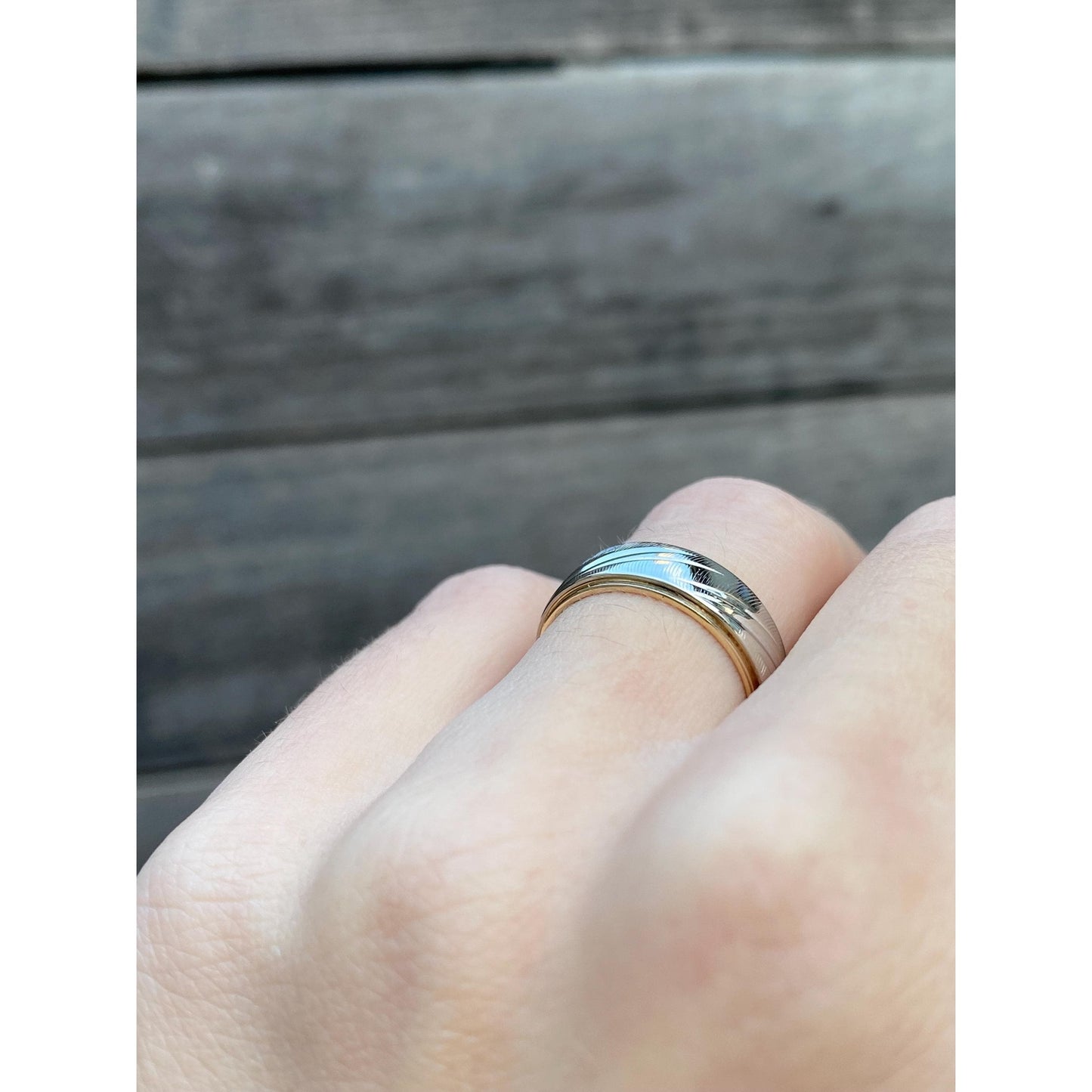 Vintage Solid 14k Yellow & White Gold Designed Ring Band - Size 4.75