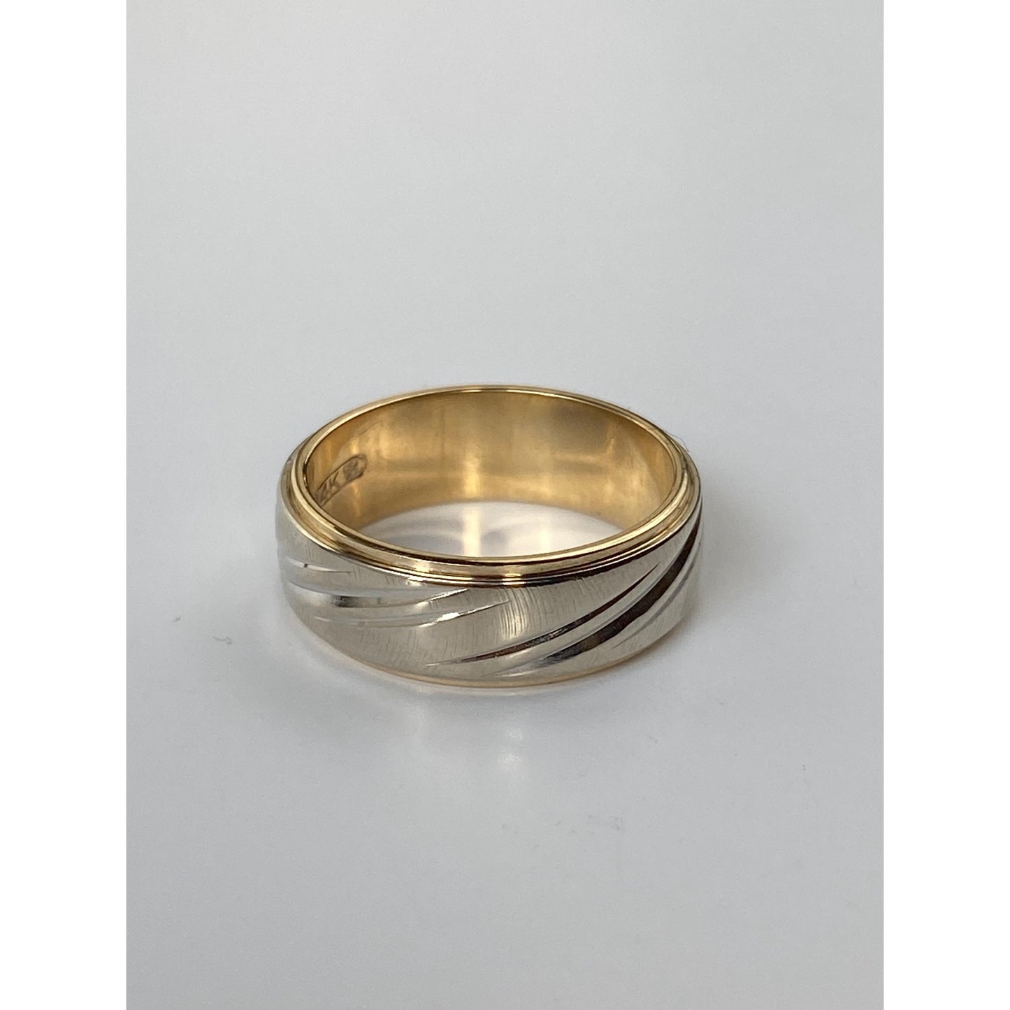 Vintage Solid 14k Yellow & White Gold Designed Ring Band - Size 4.75