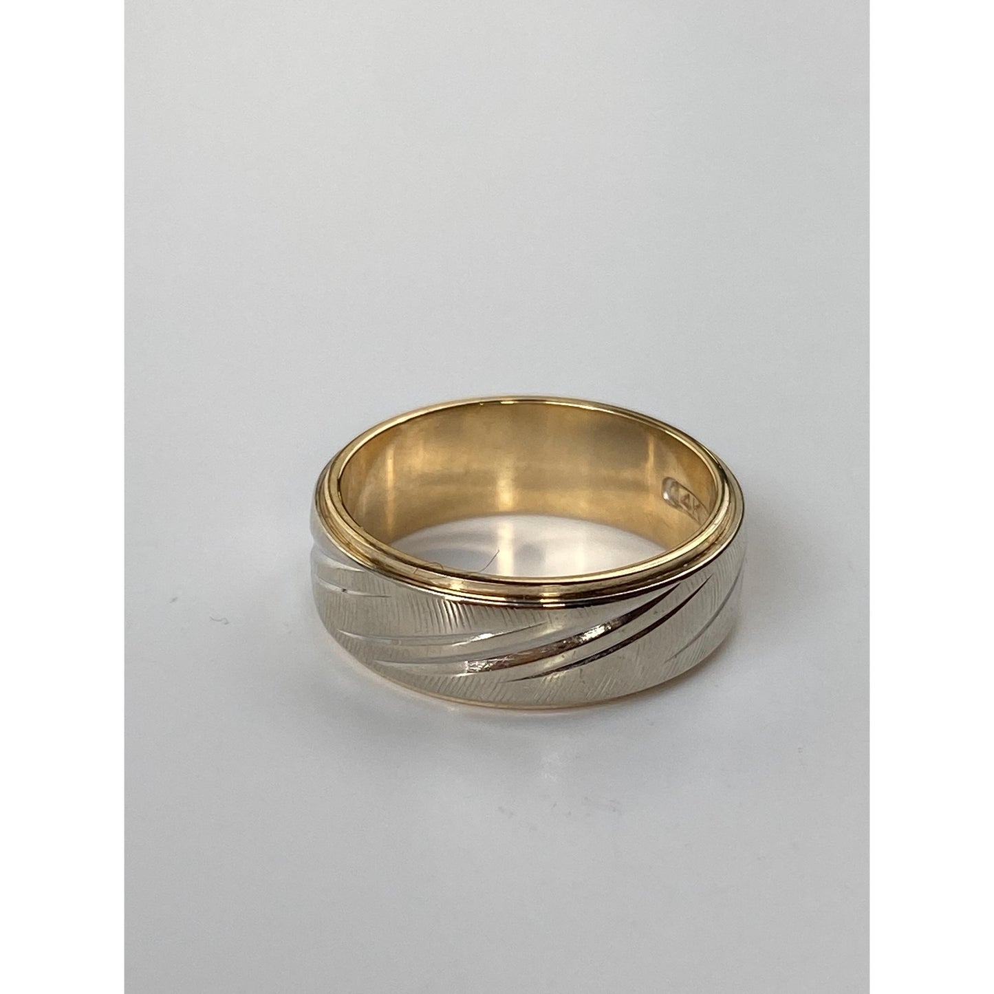 Vintage Solid 14k Yellow & White Gold Designed Ring Band - Size 4.75