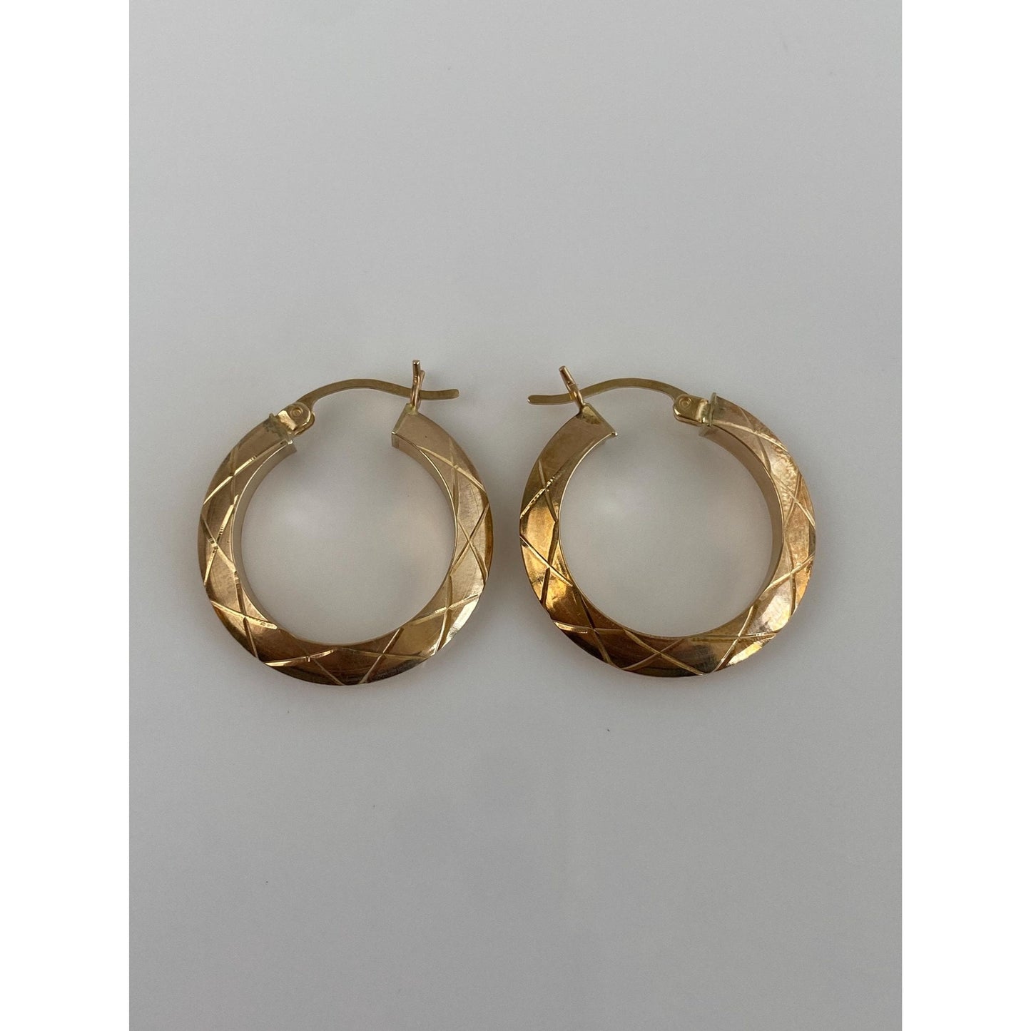 Vintage Solid 10k Yellow Gold Diamond Cut Designed Hoop Earrings