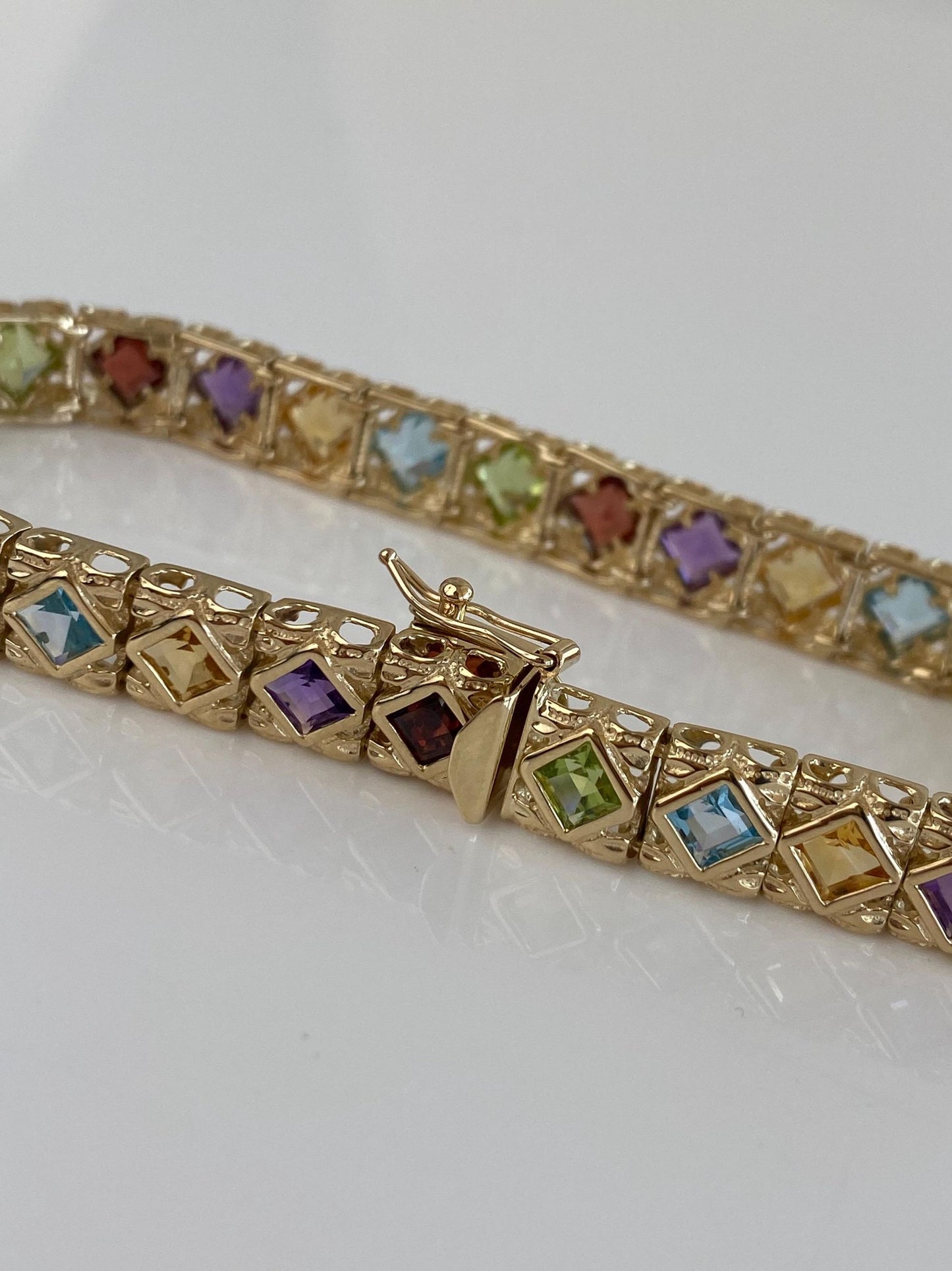 Vintage Solid 14k Yellow Gold Amethyst Citrine Topaz Garnet Peridot Link Bracelet - 7.75 inches