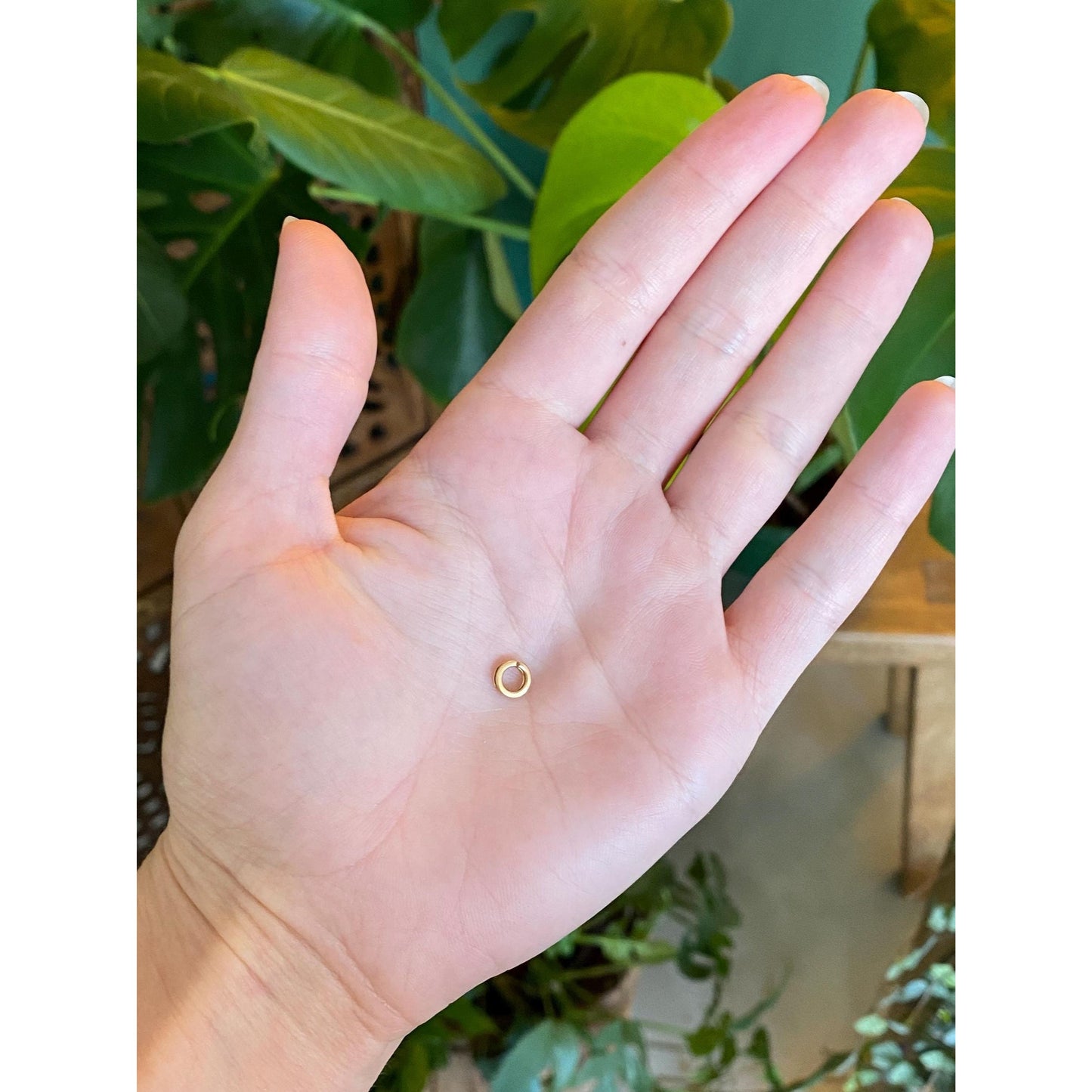 Vintage Solid 18k Yellow Gold Coiled Jump Ring