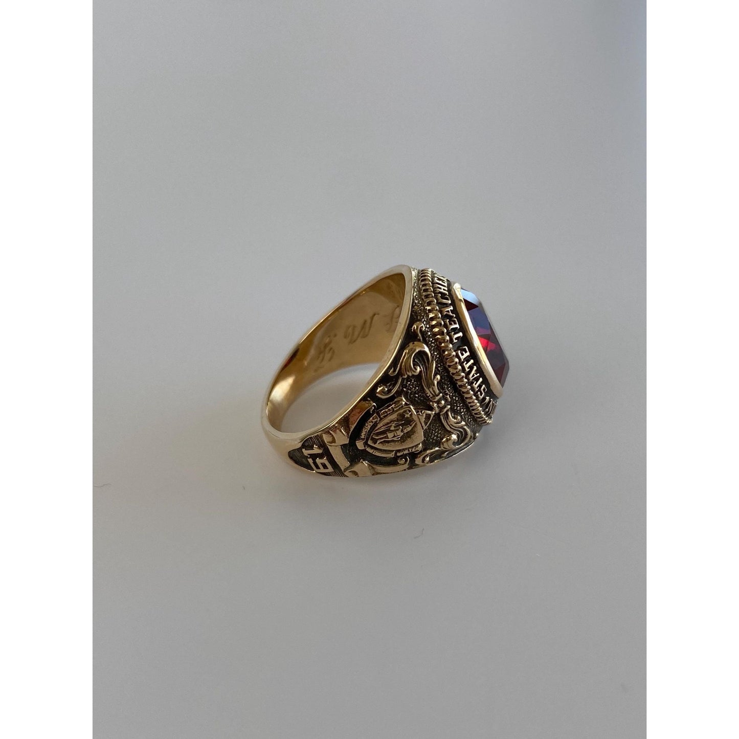 Vintage Solid 10k Yellow Gold Ruby Class Ring - Size 4.25