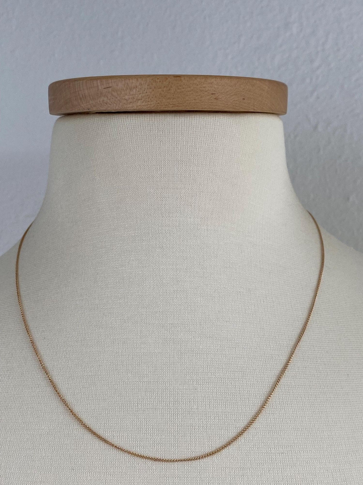 Vintage Solid 18k Yellow Gold Dainty Curb Chain Necklace - 19.75 inches