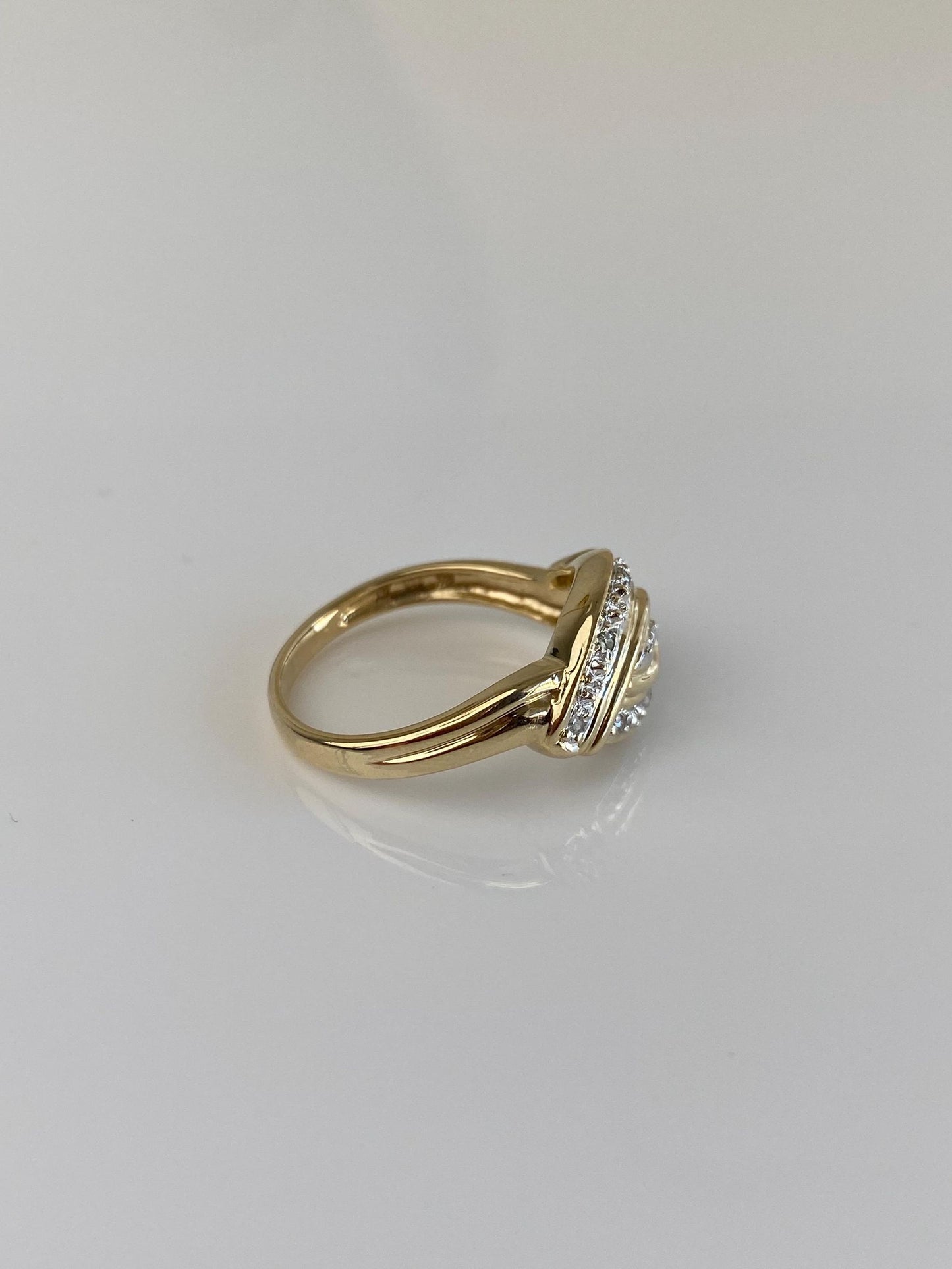 Vintage Solid 14k White & Yellow Gold Diamond Ring - Size 6.5
