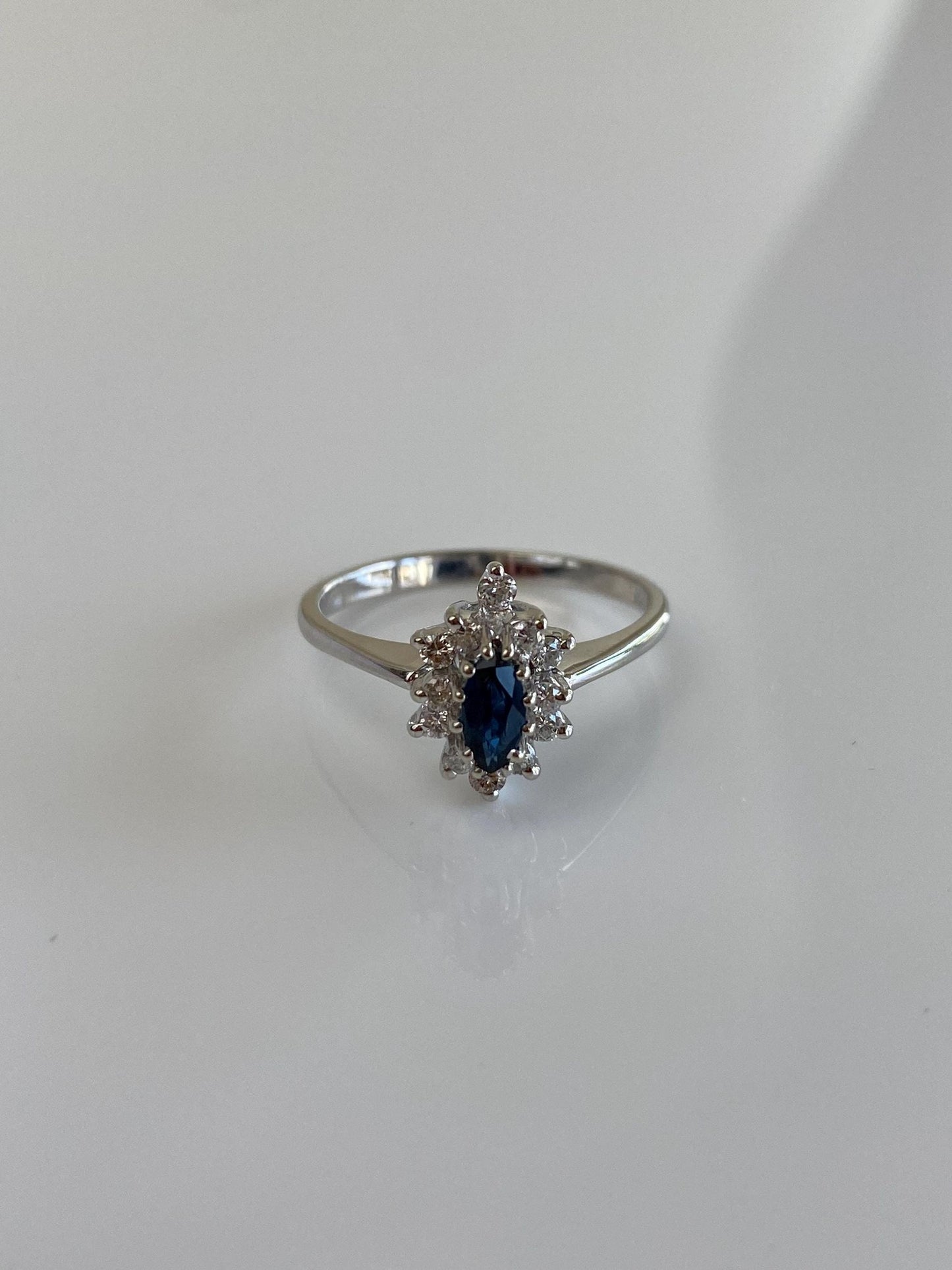 Vintage Solid 14k White Gold Diamond Halo Blue Sapphire Ring - Size 7.25