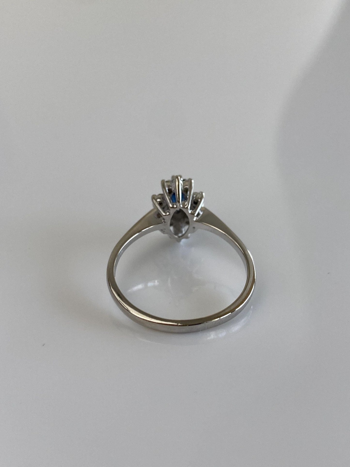 Vintage Solid 14k White Gold Diamond Halo Blue Sapphire Ring - Size 7.25