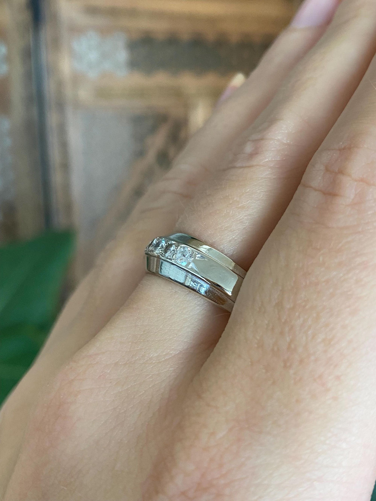 Vintage Solid 14k White Gold Diamond Ring Band - Size 10.5
