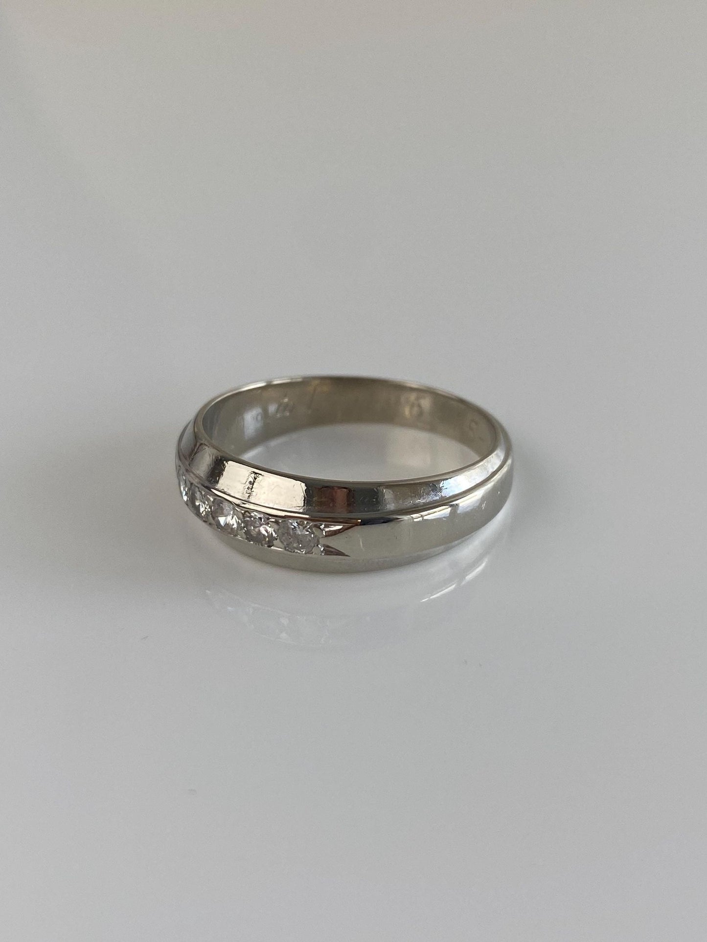 Vintage Solid 14k White Gold Diamond Ring Band - Size 10.5