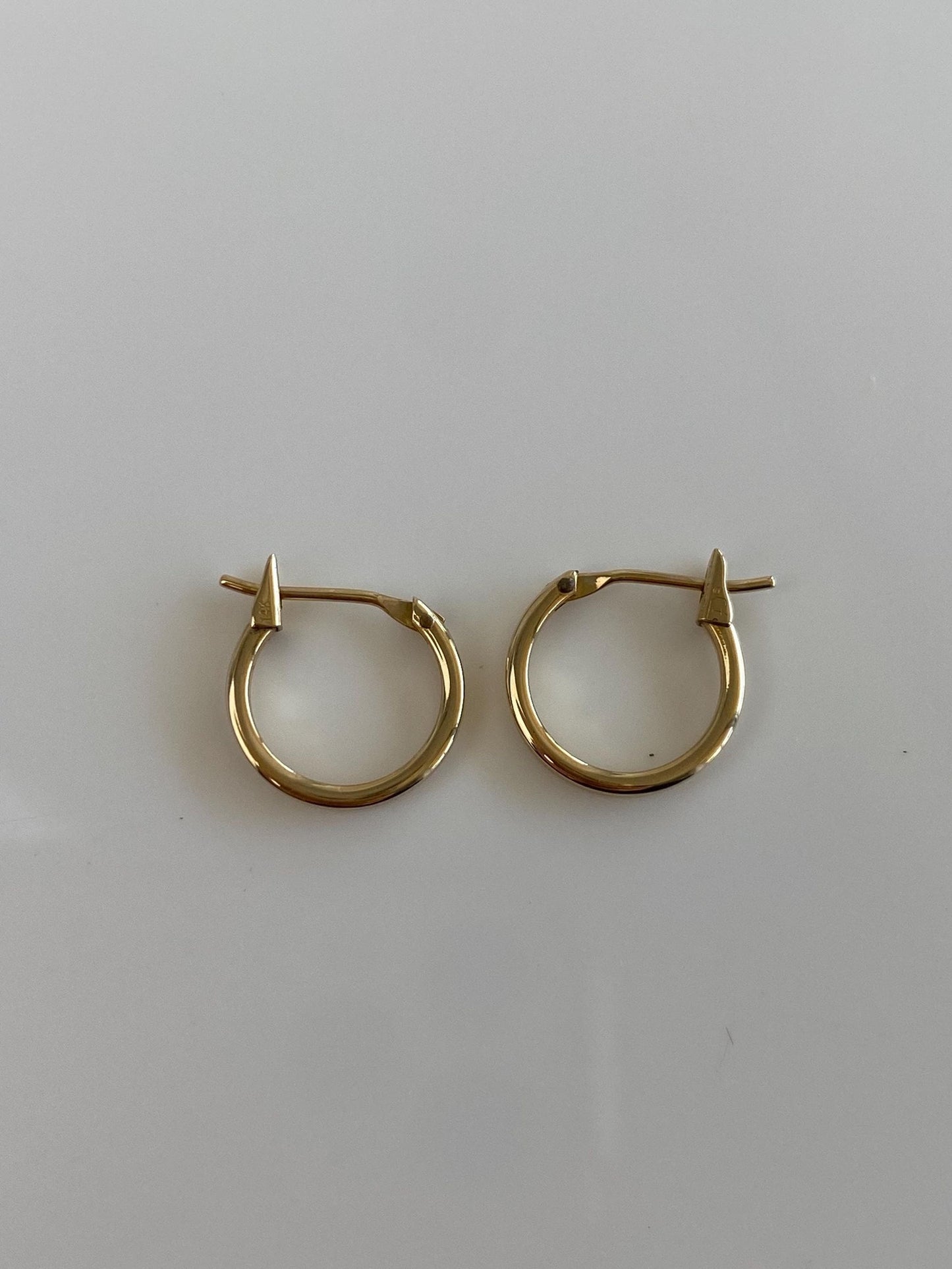 Vintage 14k Yellow Gold Little Hoop Earrings