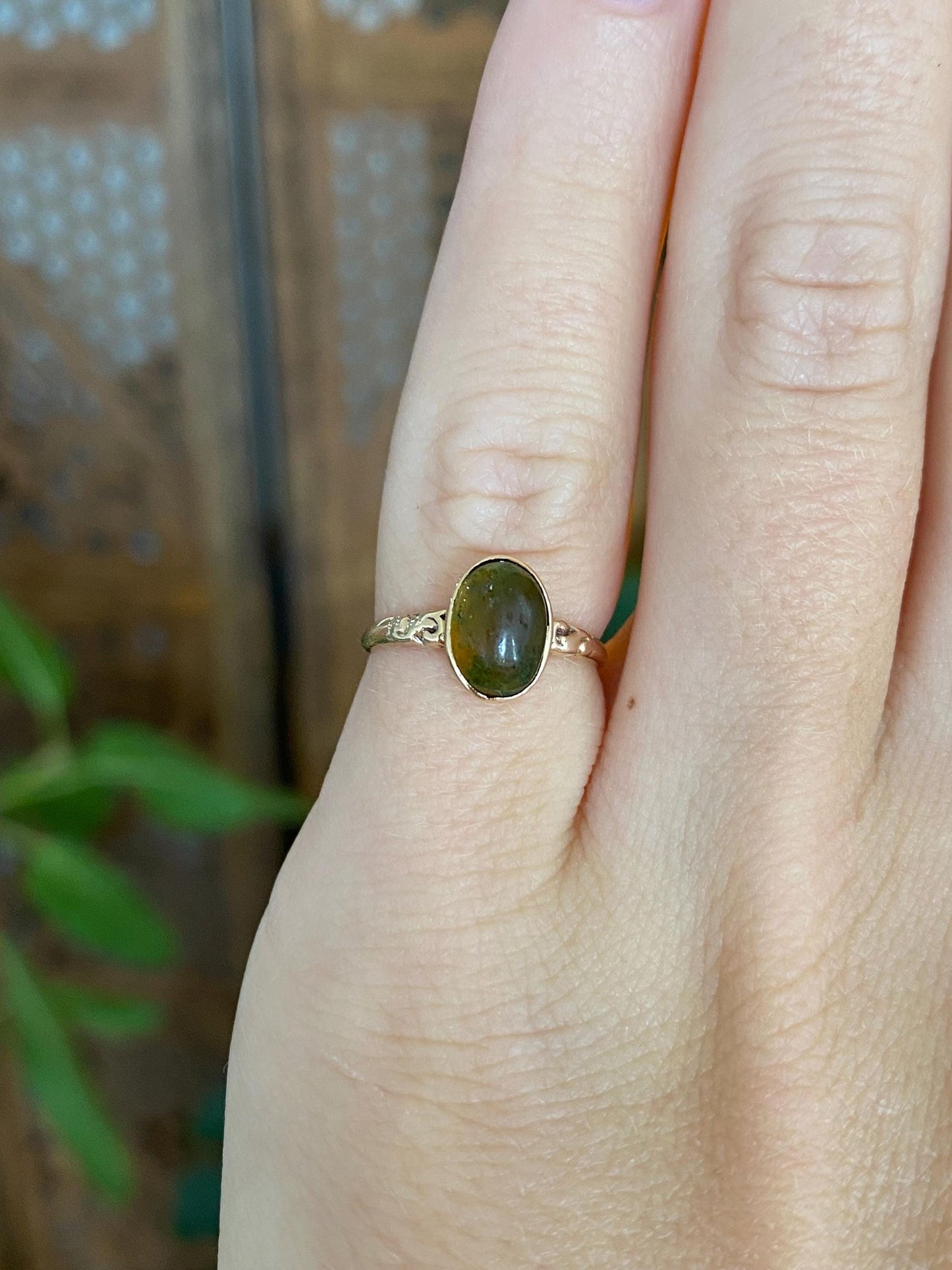 Vintage Solid 14k Yellow Gold Citrine Cabochon Designed Ring - Size 3