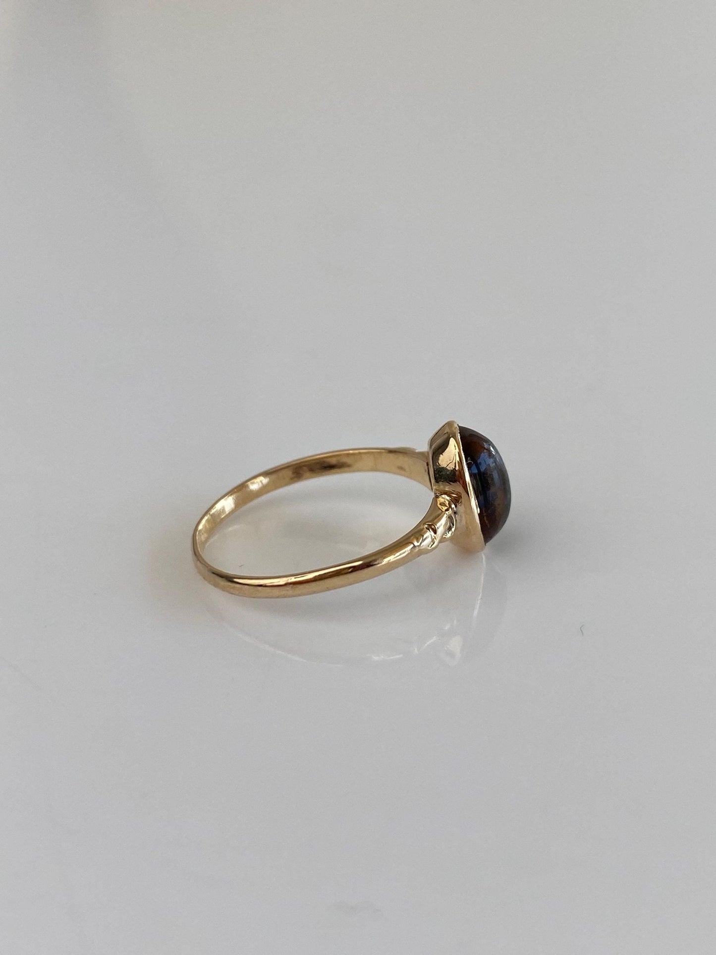 Vintage Solid 14k Yellow Gold Citrine Cabochon Designed Ring - Size 3