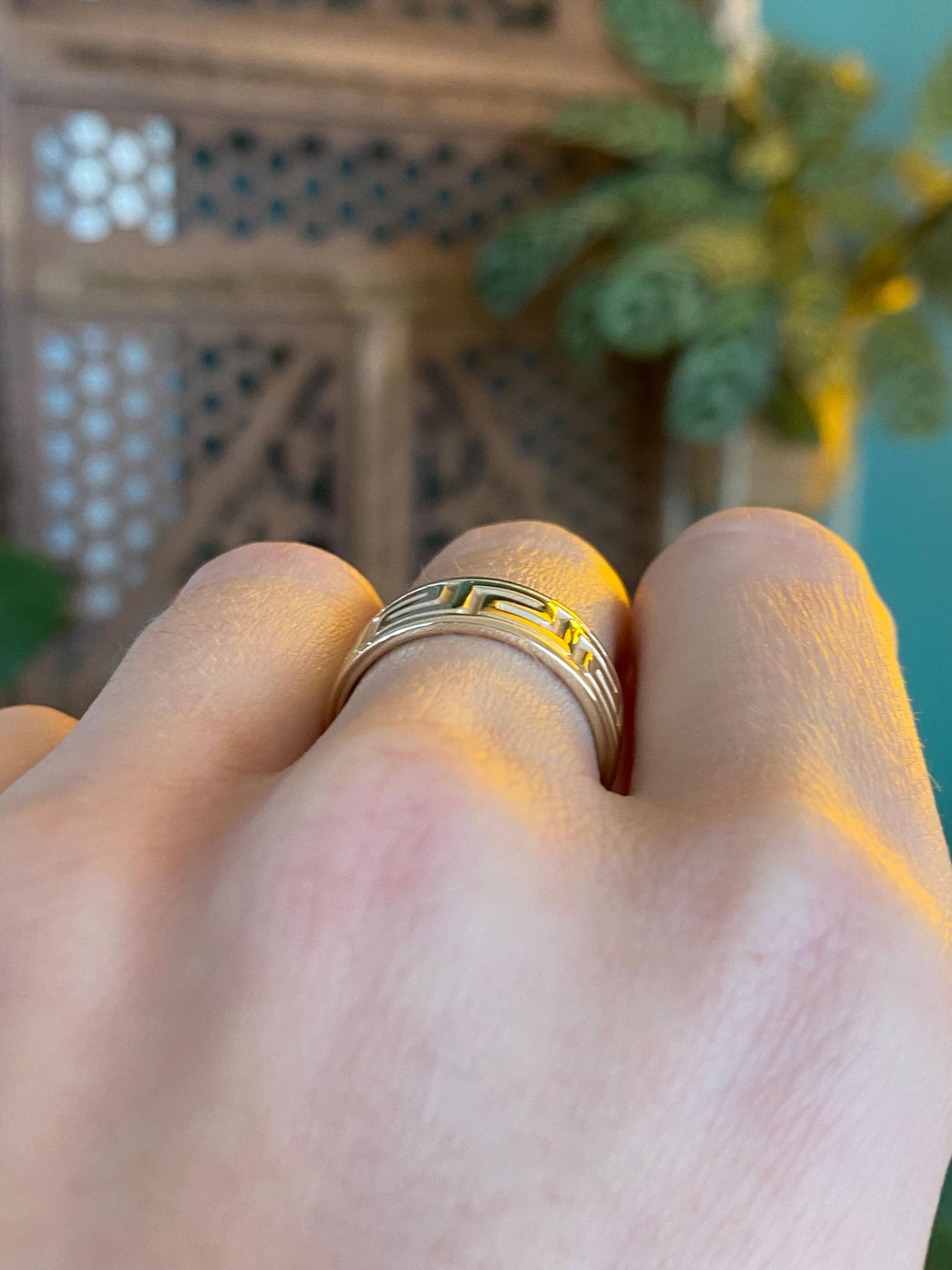 Vintage Solid 14k Yellow Gold Greek Key Ring Band - Size 6.5