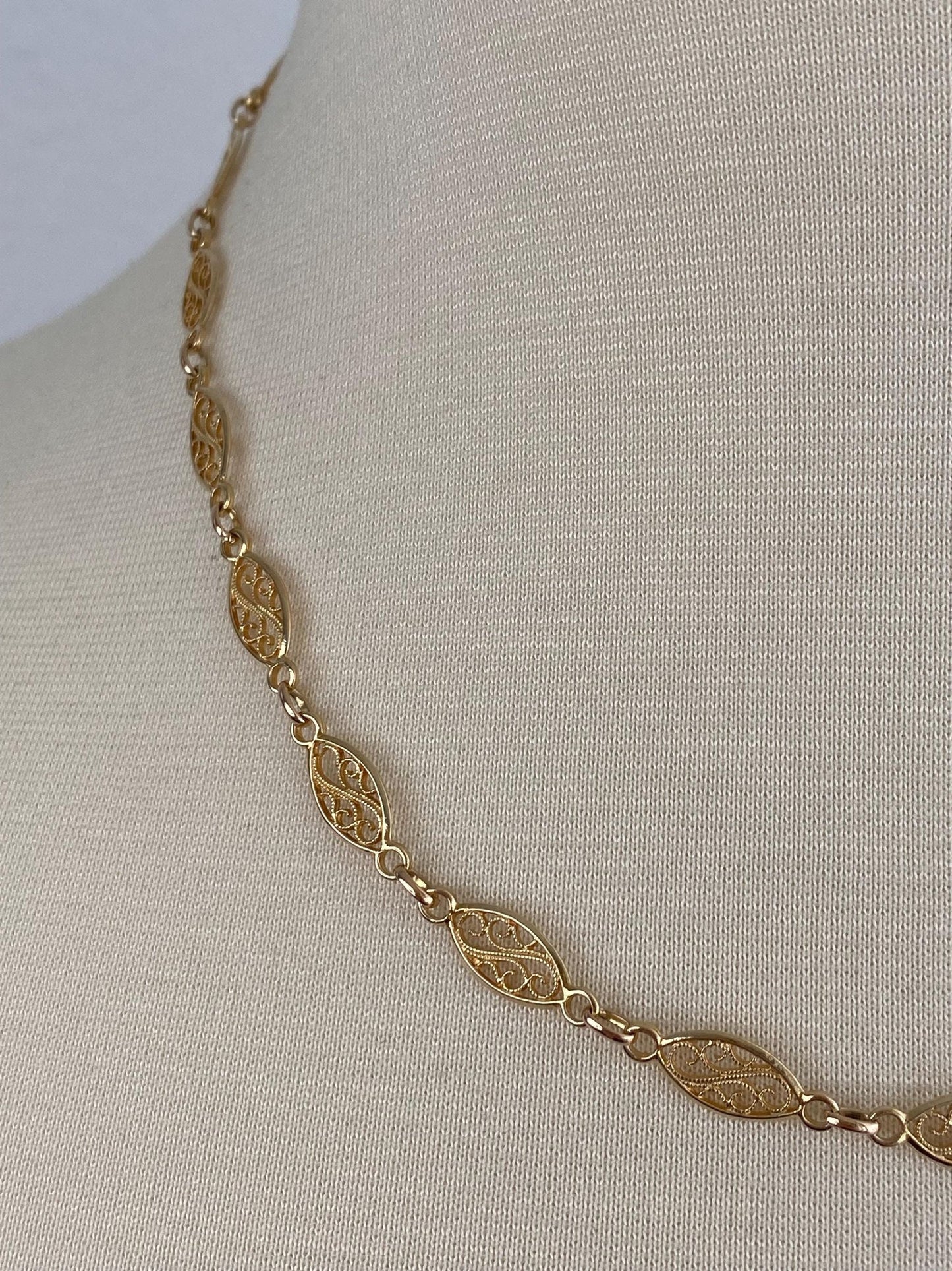 Vintage Solid 14k Yellow Gold Fancy Filigree Link Chain Necklace - 18 inches