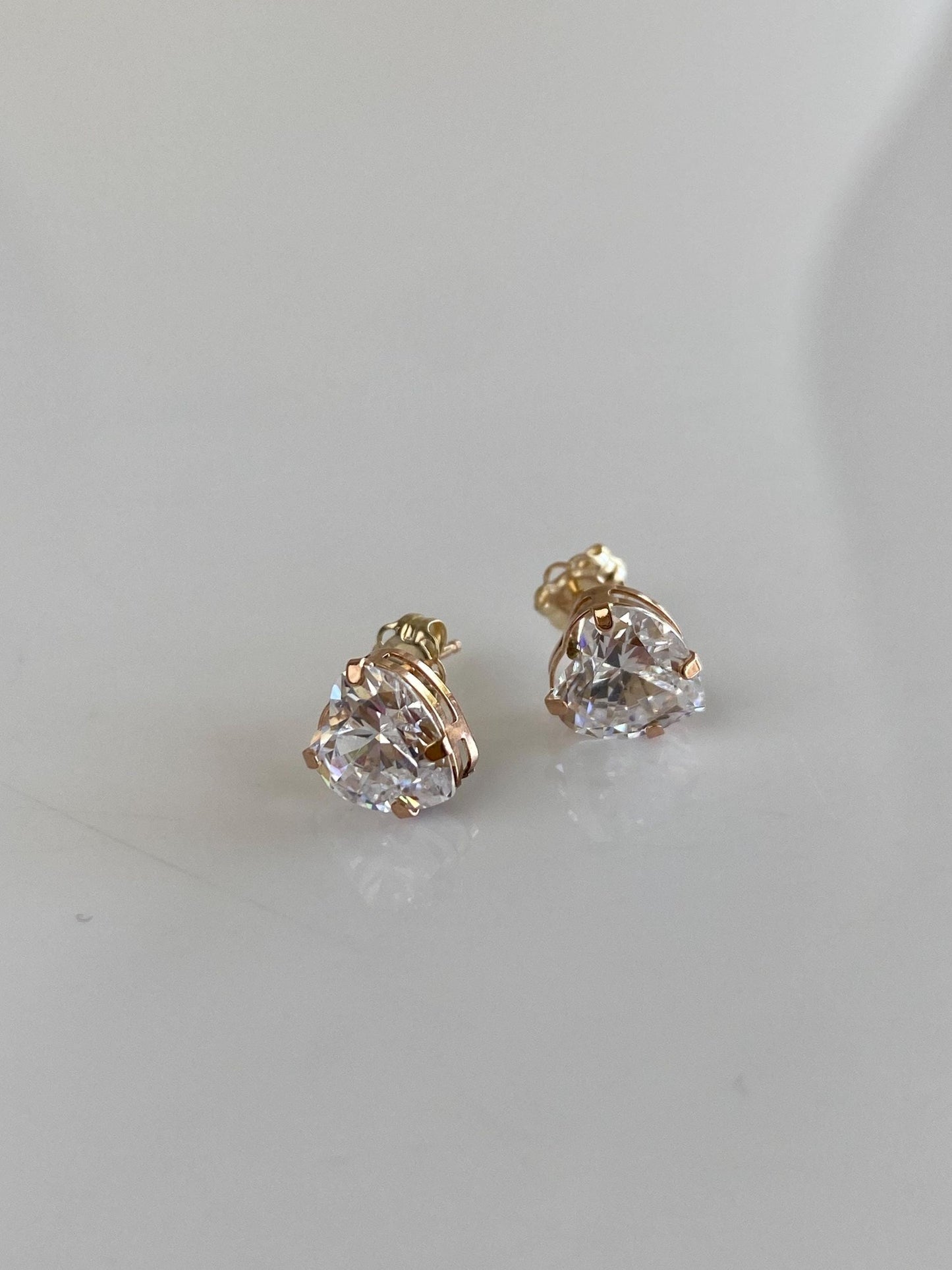 Solid 10k Yellow Gold Clear Cubic Zirconia Heart Stud Earrings