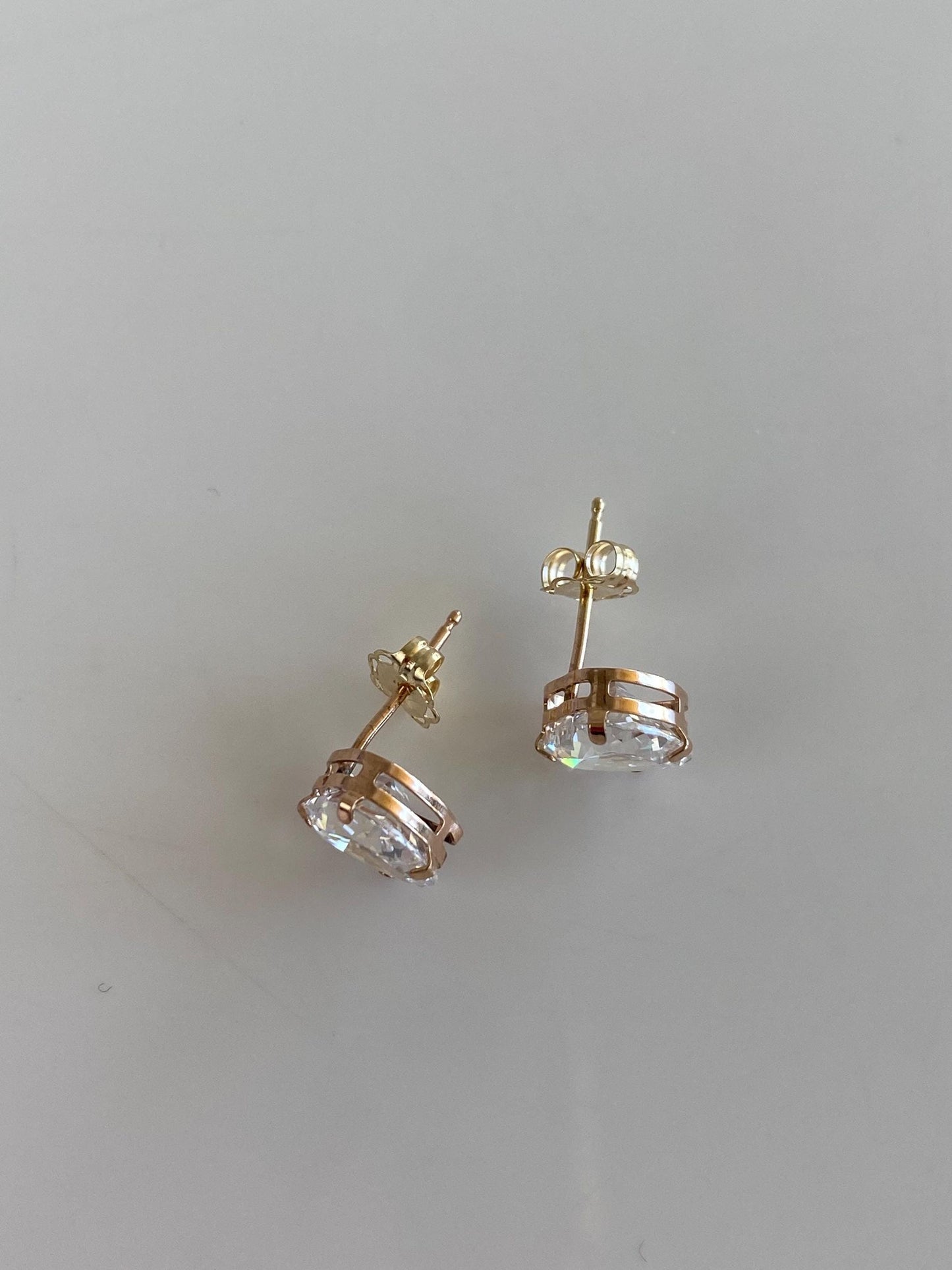 Solid 10k Yellow Gold Clear Cubic Zirconia Heart Stud Earrings